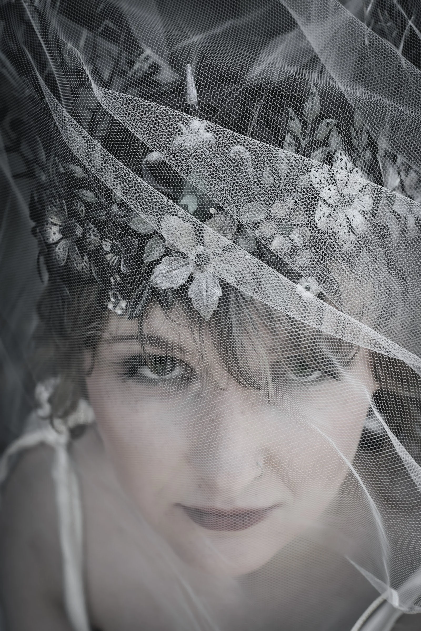 10-veiled-headpiece.jpg