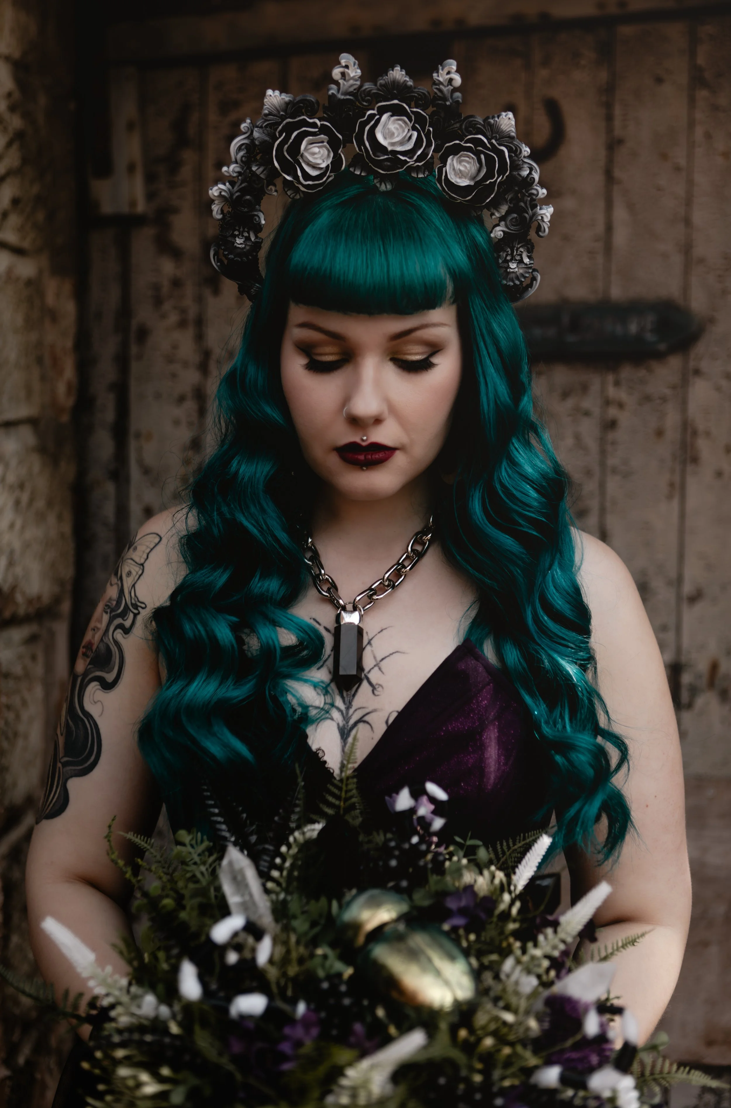 Headpieces, accessories & Jewellery