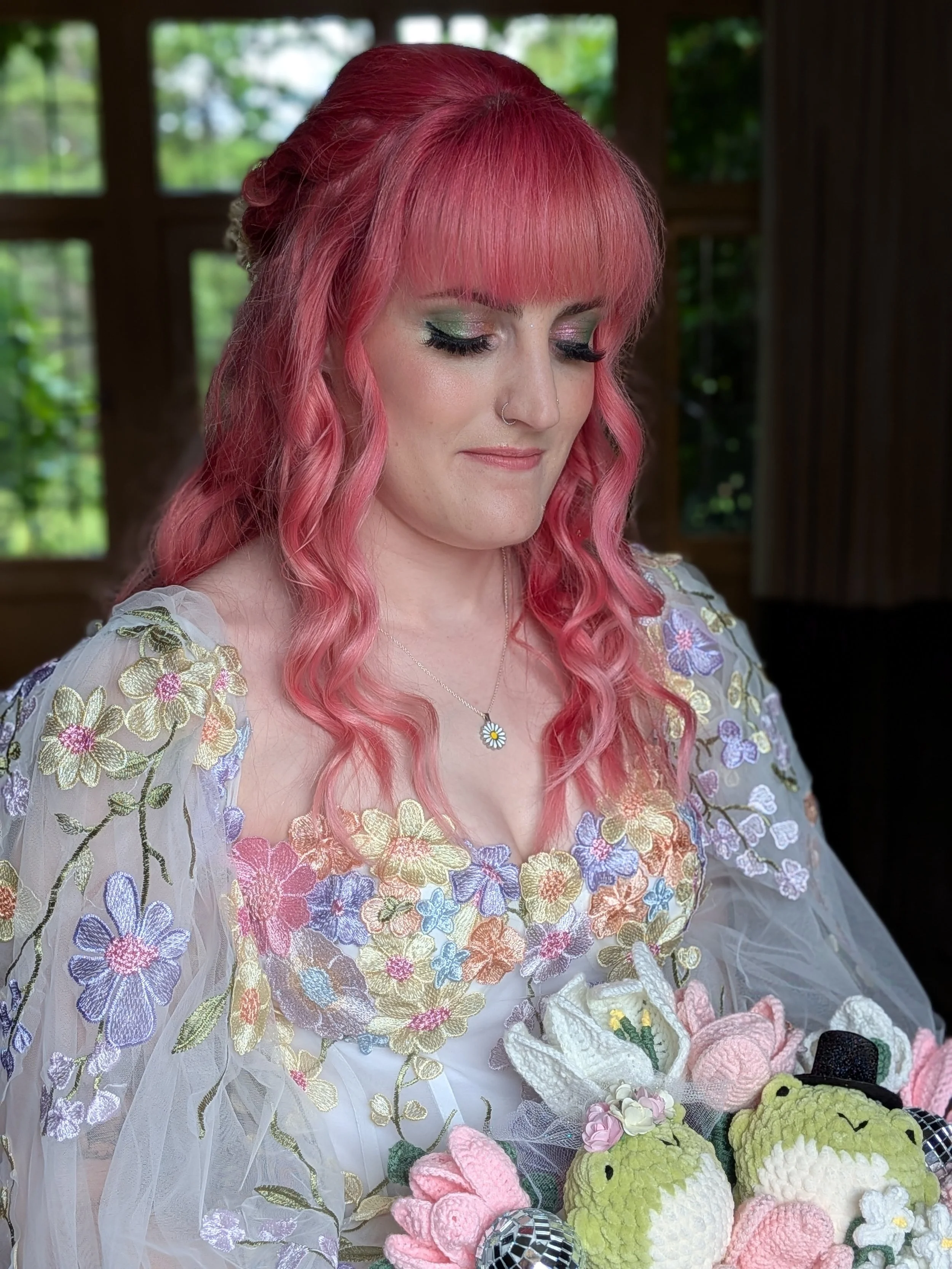Toni Searle MUA _PXL_20250625_115517887.PORTRAIT.jpg
