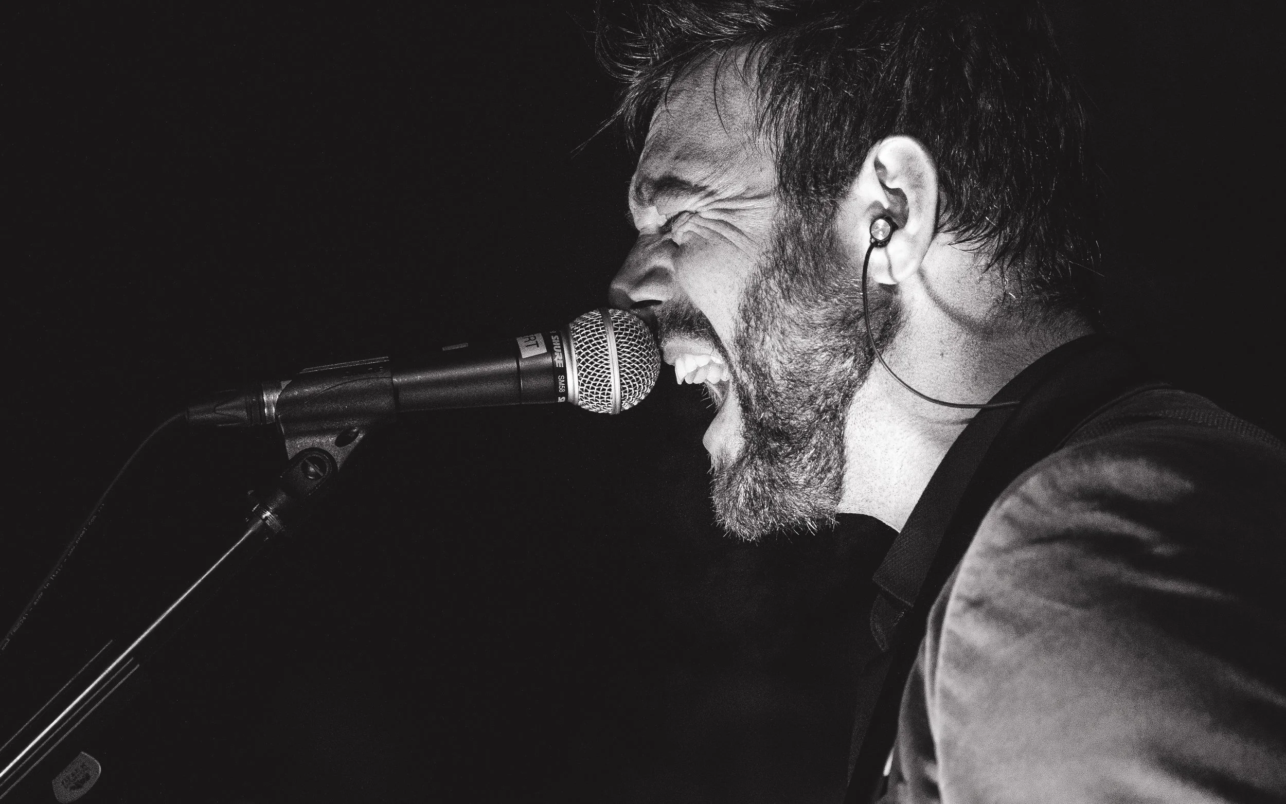 Dirtbag Entertainments - 5 Biggest Mistakes to Avoid When Hiring a Live Band for Your Wedding