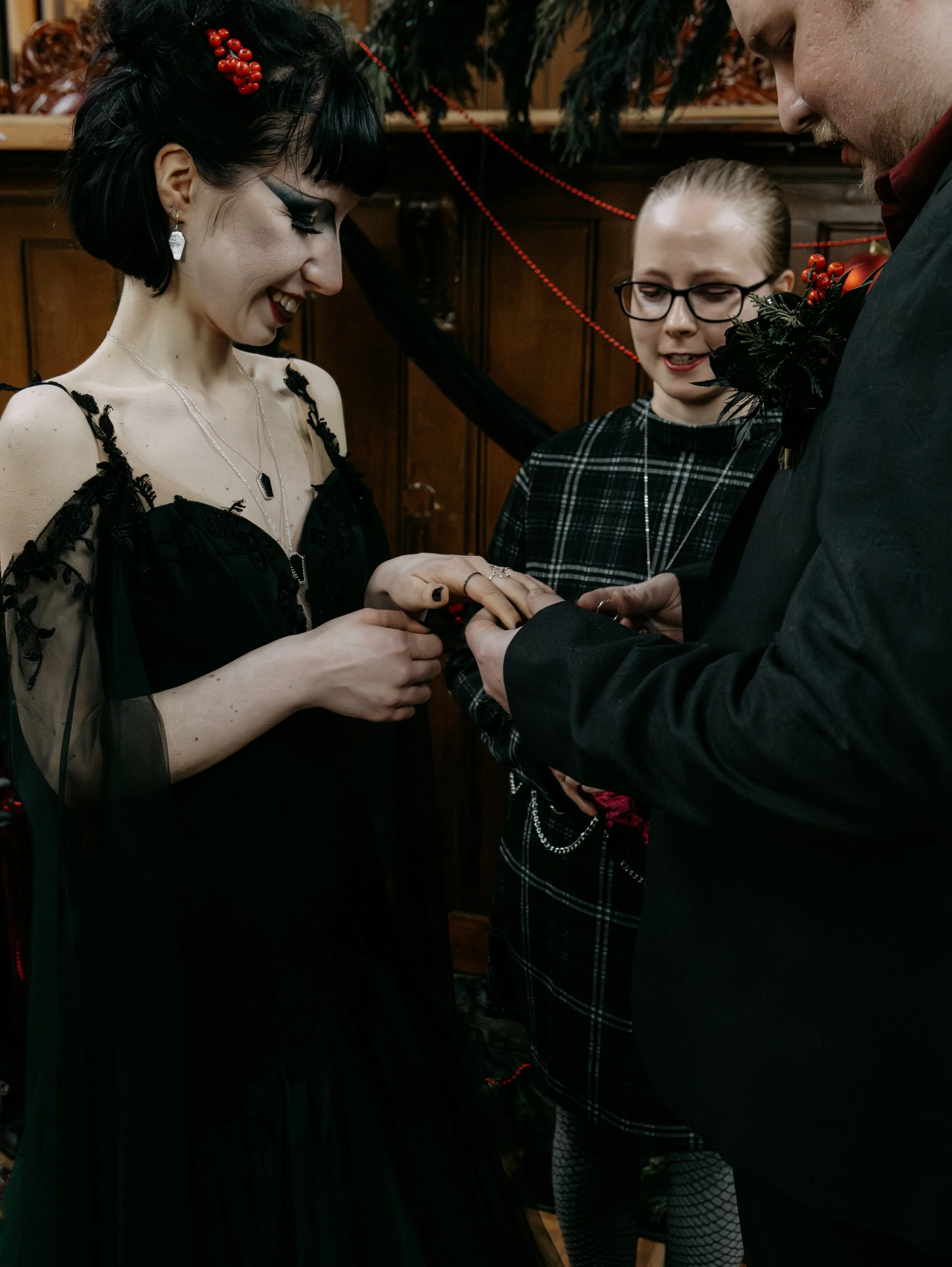 Celebrant+Teea+Garnet+Weddings+Ltd+Gothic+couple+Laura+Fitzgerald+Photography.jpg