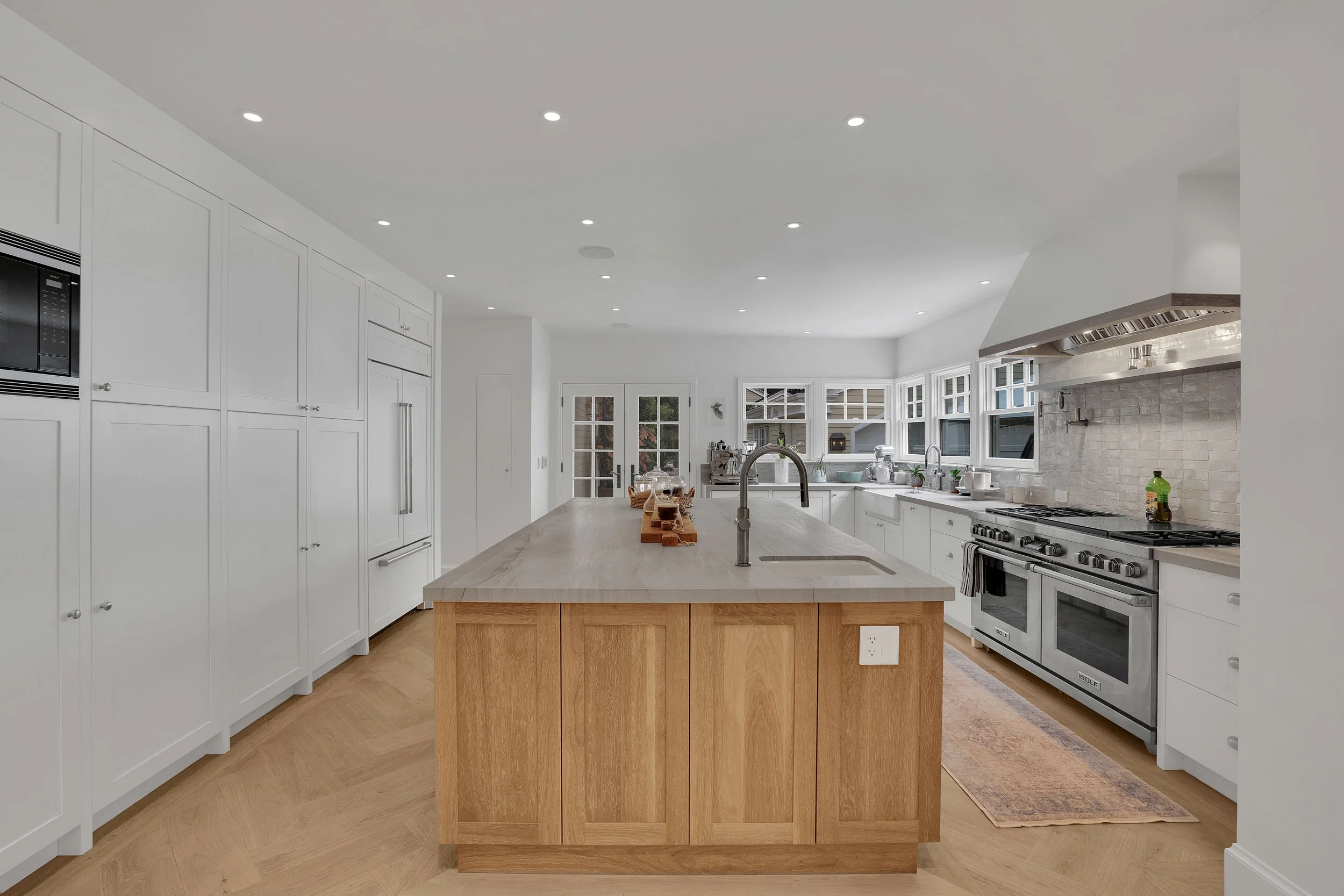 04-1025 lincoln ave-4.jpg