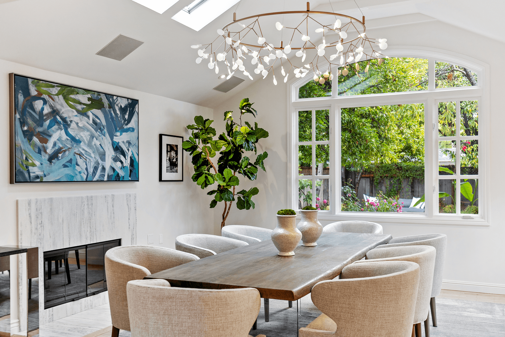 818-seal-portfolio-living-room-with-window.png