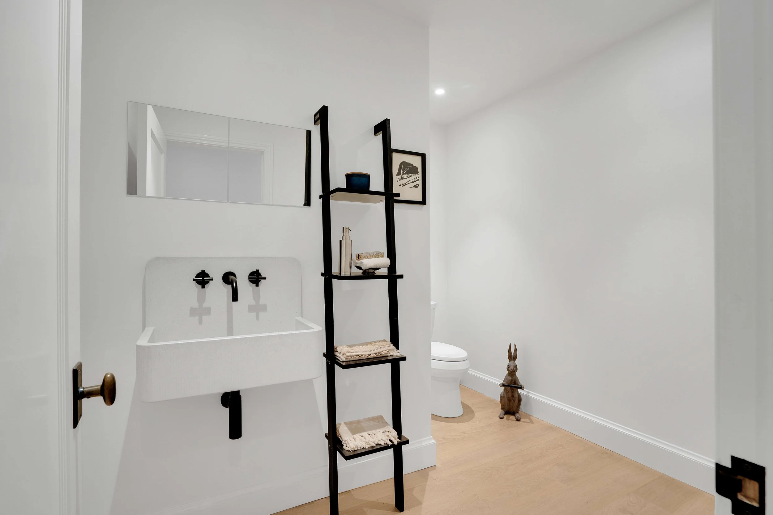 14-1025 lincoln ave-14.jpg