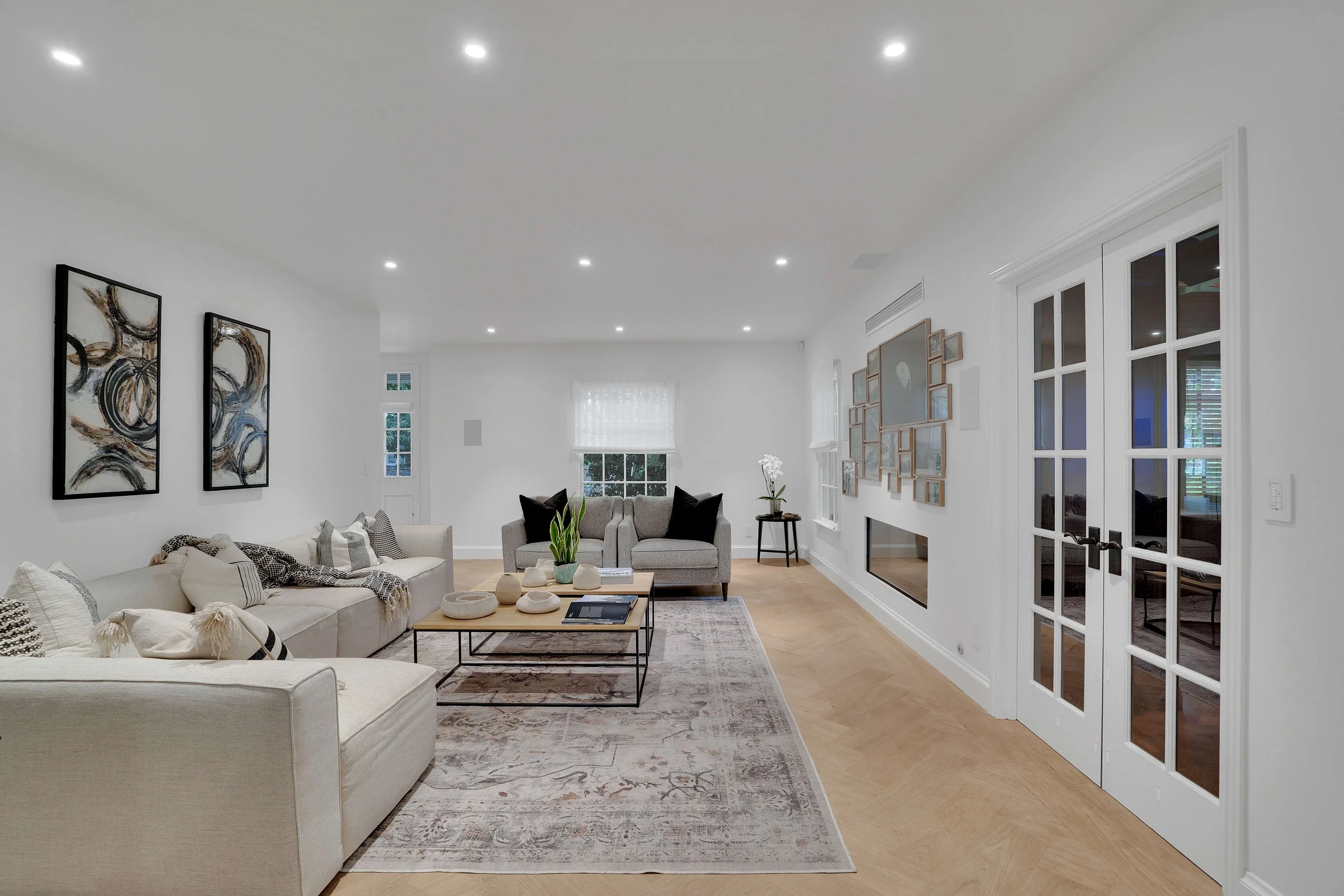 11-1025 lincoln ave-11.jpg