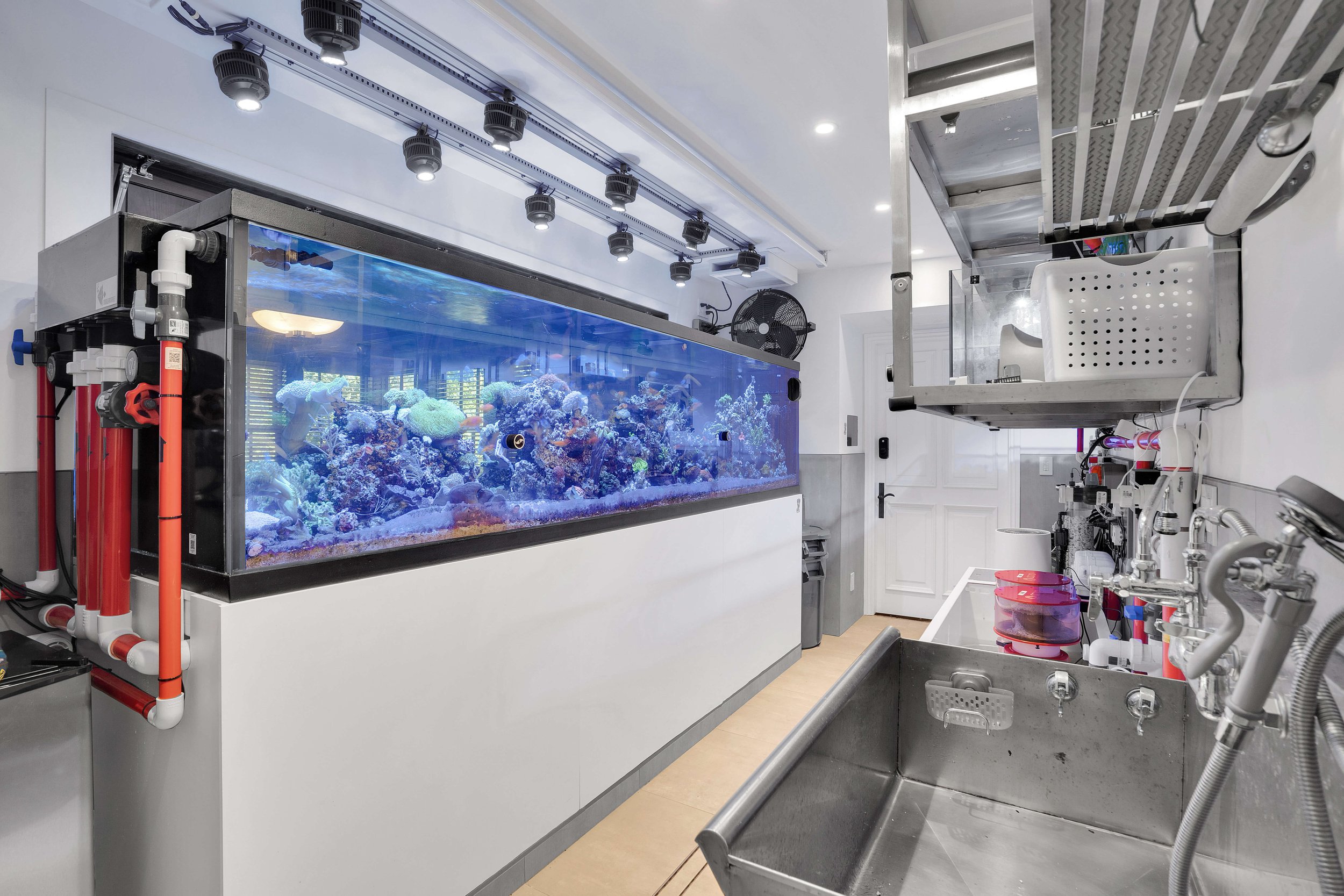12-1025 lincoln ave-12.jpg