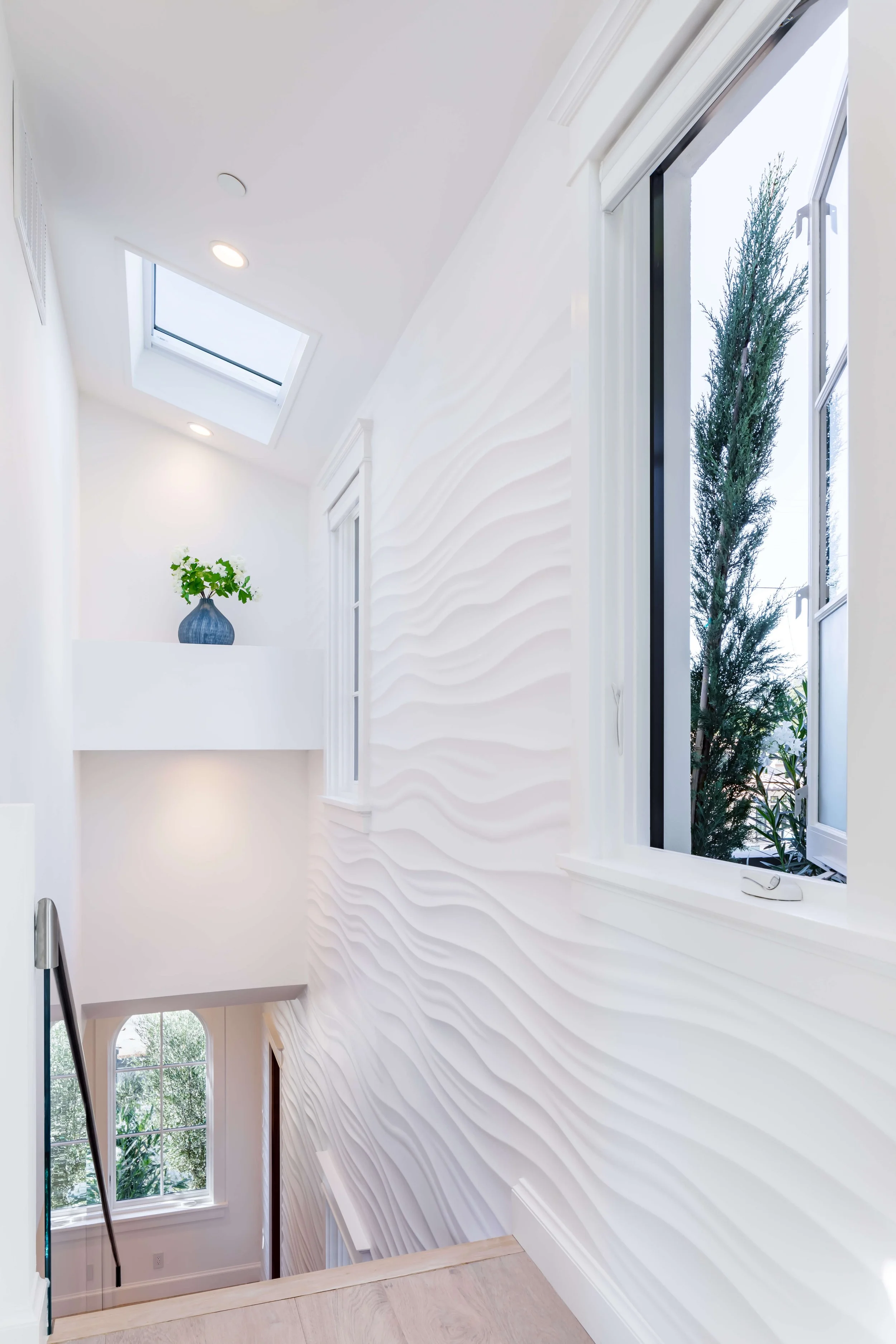 40.Upstairs_01_ZK.jpg