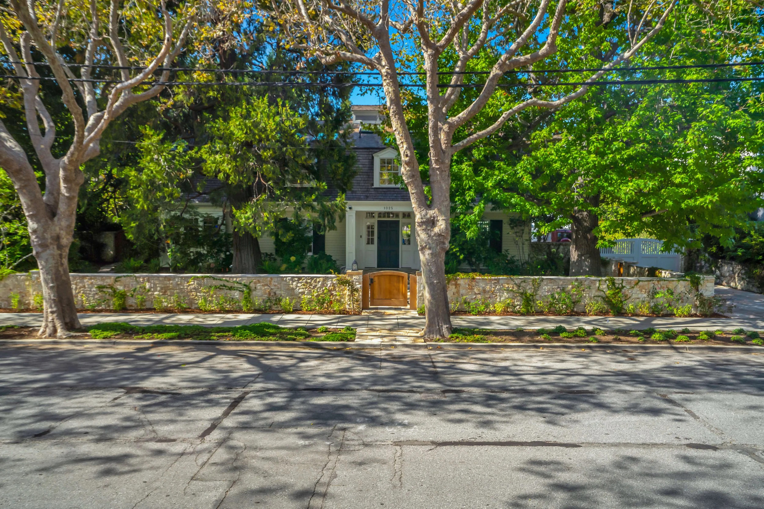 18-1025 lincoln ave-18.jpg