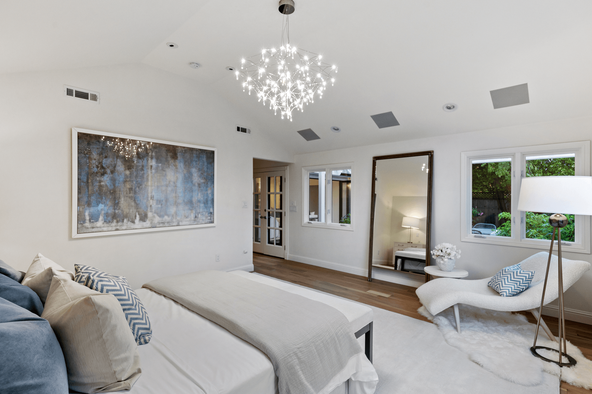 818-seal-portfolio-bedroom.png