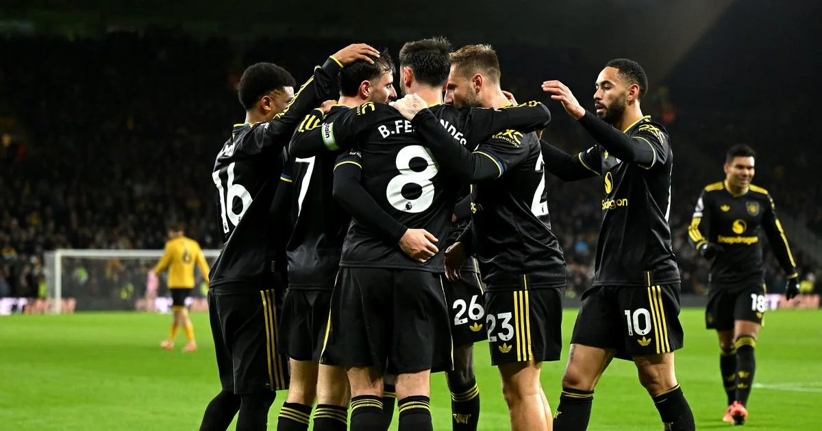 Wolves 1                                             Man United 4