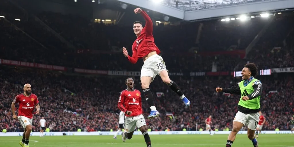 Man United 3                              Fulham 2