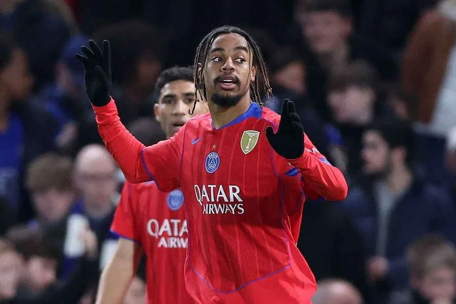 Chelsea 0 PSG 3  (2-8)