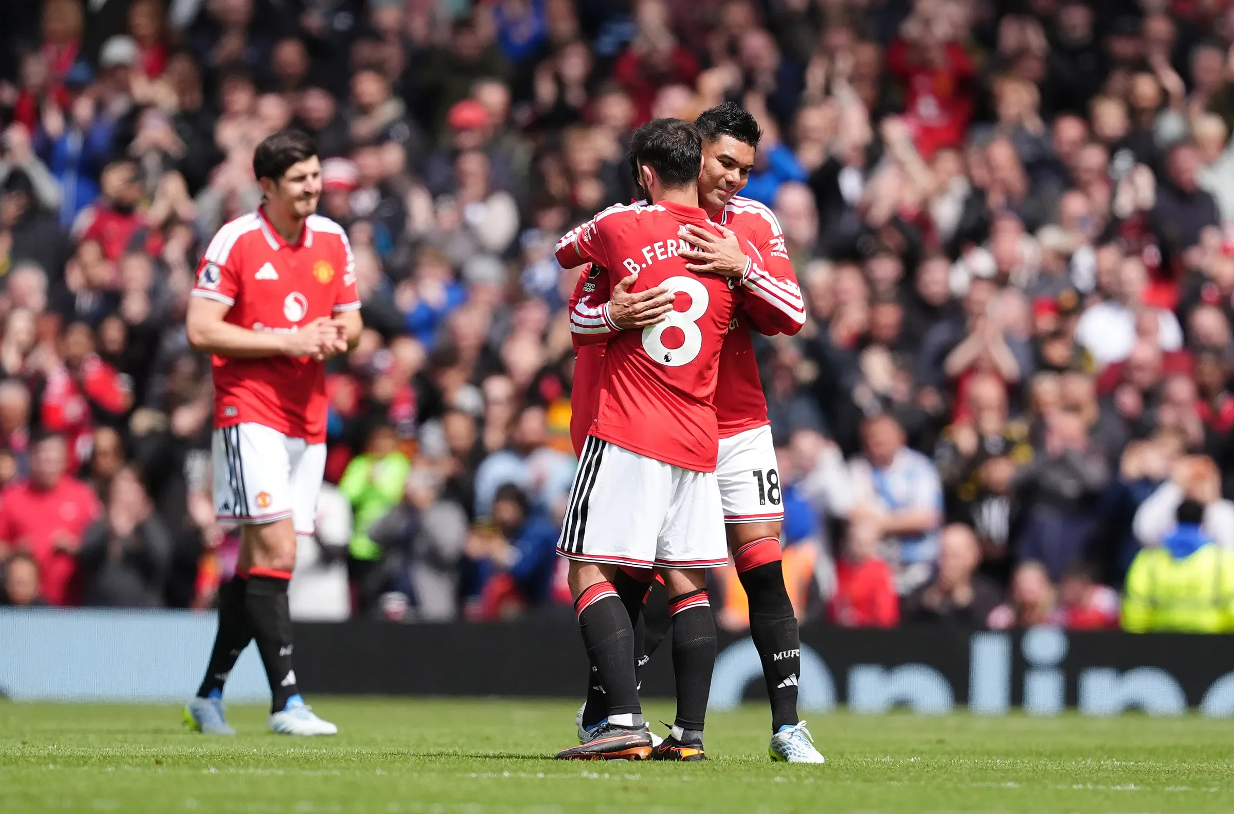 Man United 3                                Nottingham Forest 2