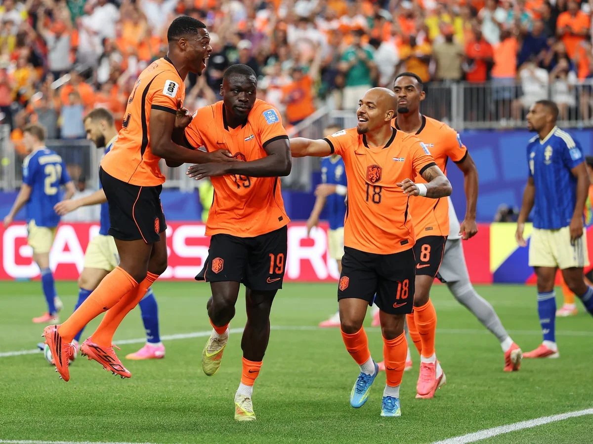 Netherlands 5                              Sweden 1