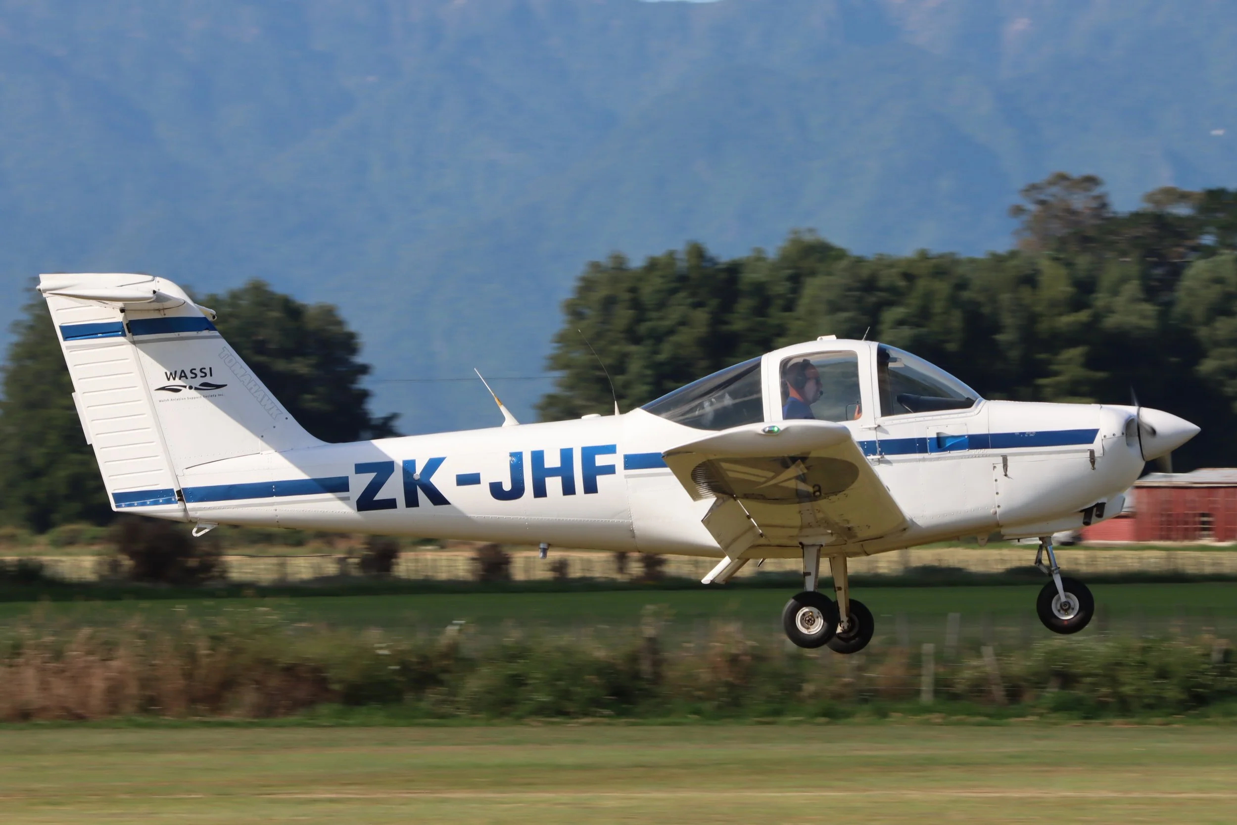 WASSI_PA38 ZK-JHF_b.JPG