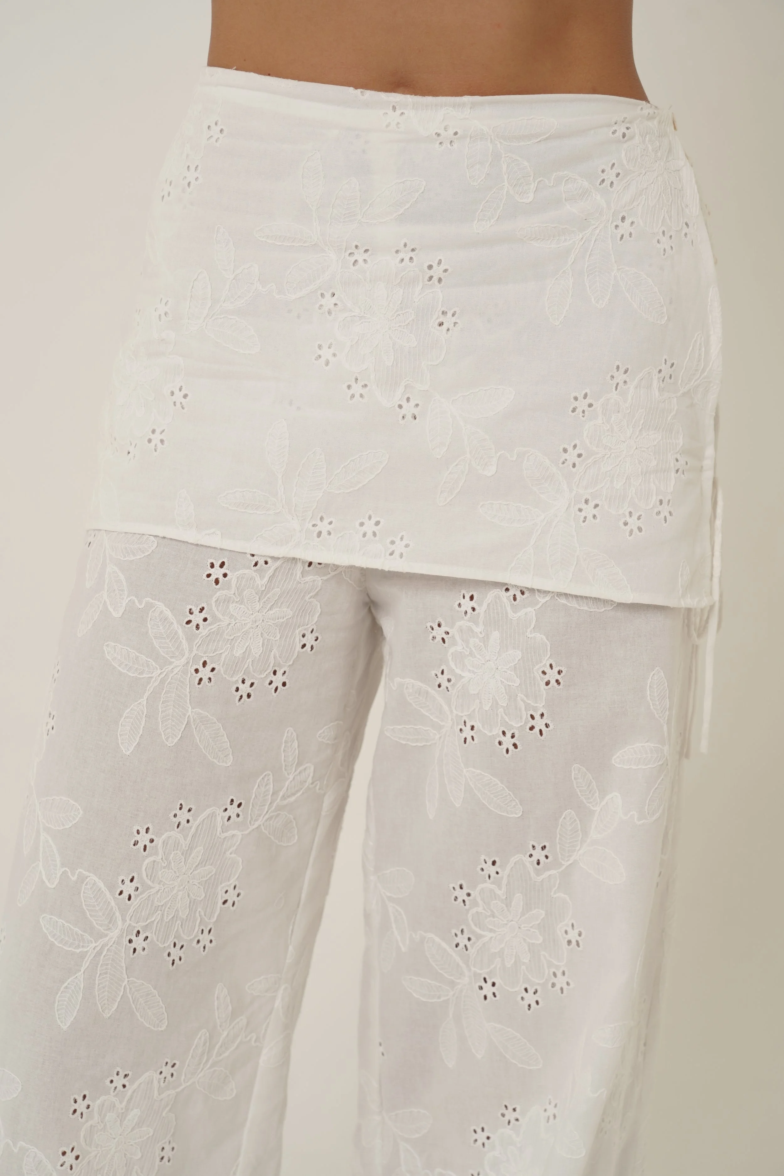 Woman wearing Basmati Vest front view detail