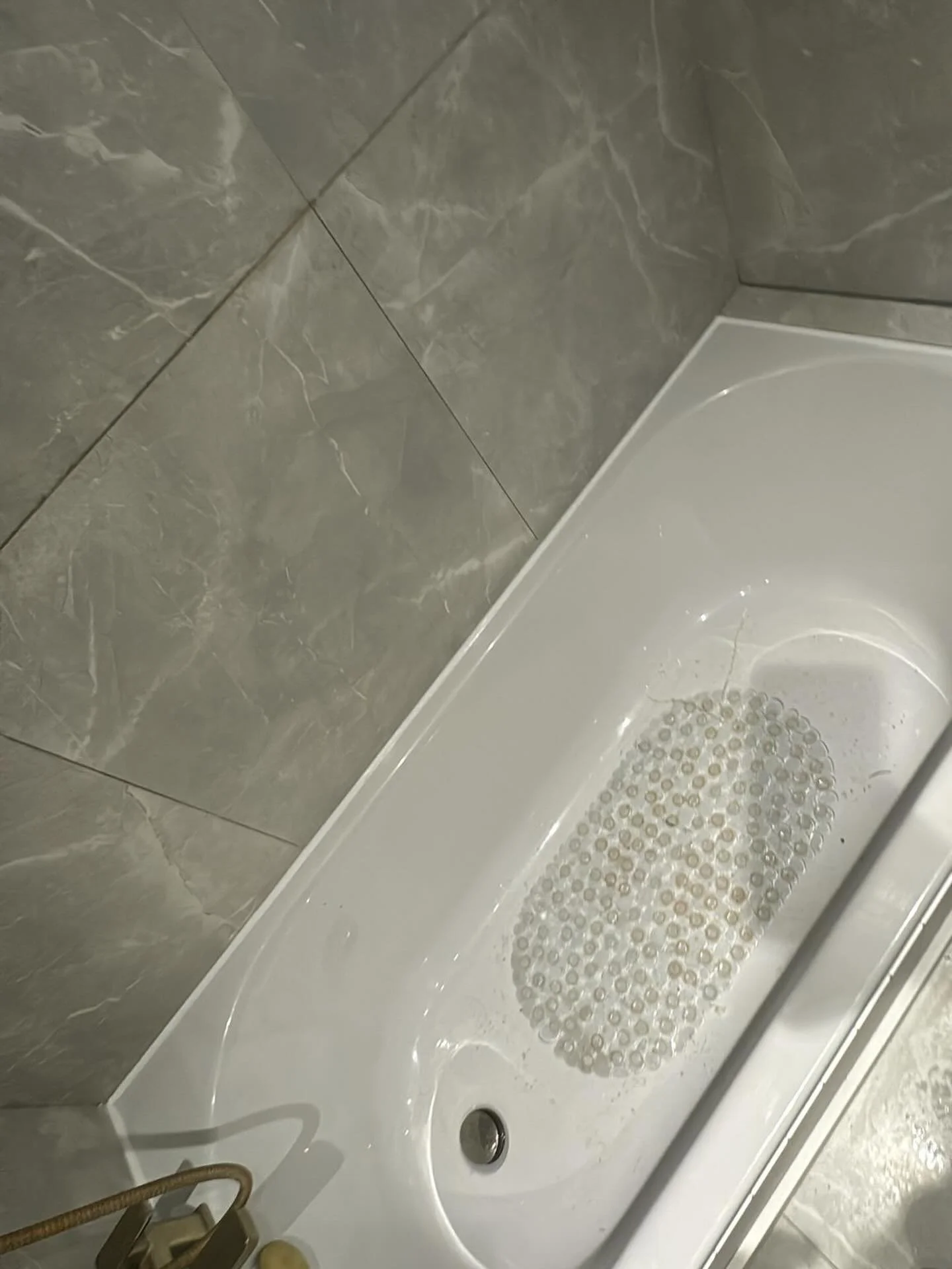 Silicon refresh 💅

#handyman #handymanservices #homeimprovement #diy #contractor #painting #tvmounting #construction #plumbing #renovation #homerepair #home #electrician #carpentry #furnitureassembly #homerenovation #roofing #maintenance #flooring #