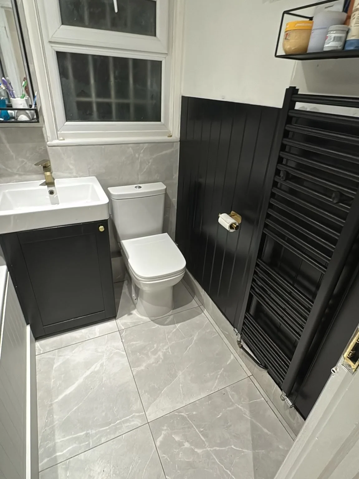 Soft bathroom refurb 🛁

#handyman #handymanservices #homeimprovement #diy #contractor #painting #tvmounting #construction #plumbing #renovation #homerepair #home #electrician #carpentry #furnitureassembly #homerenovation #roofing #maintenance #floor