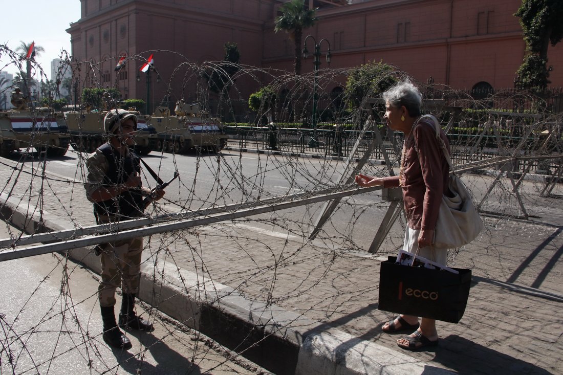 تحرير غلق ميدان 15-11-2013 تصوير علي هزاع (2).jpg