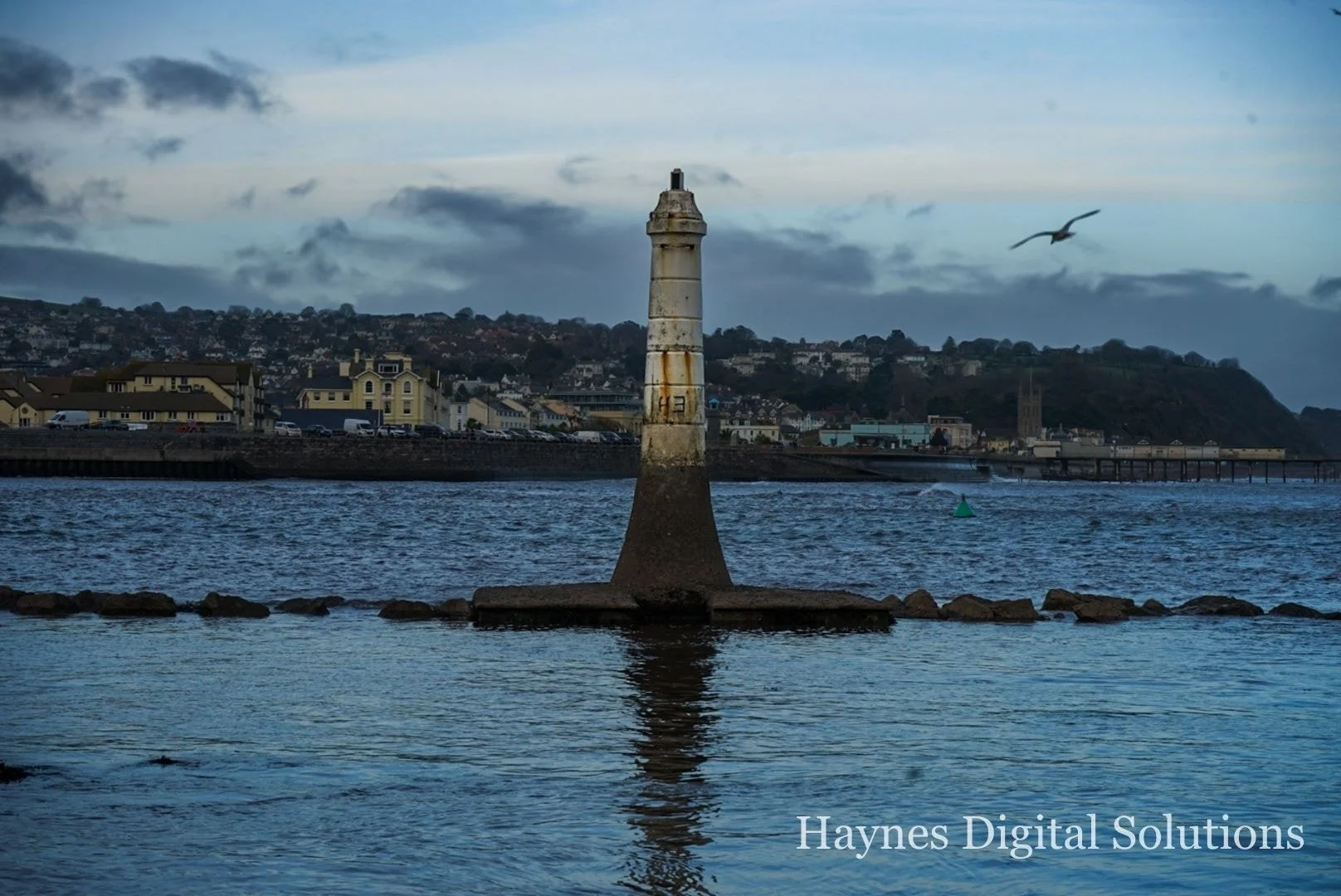 Ness Cove Lighthouse.jpg