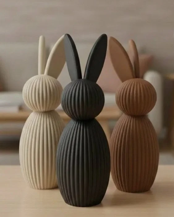 Osterhase mit Bommel