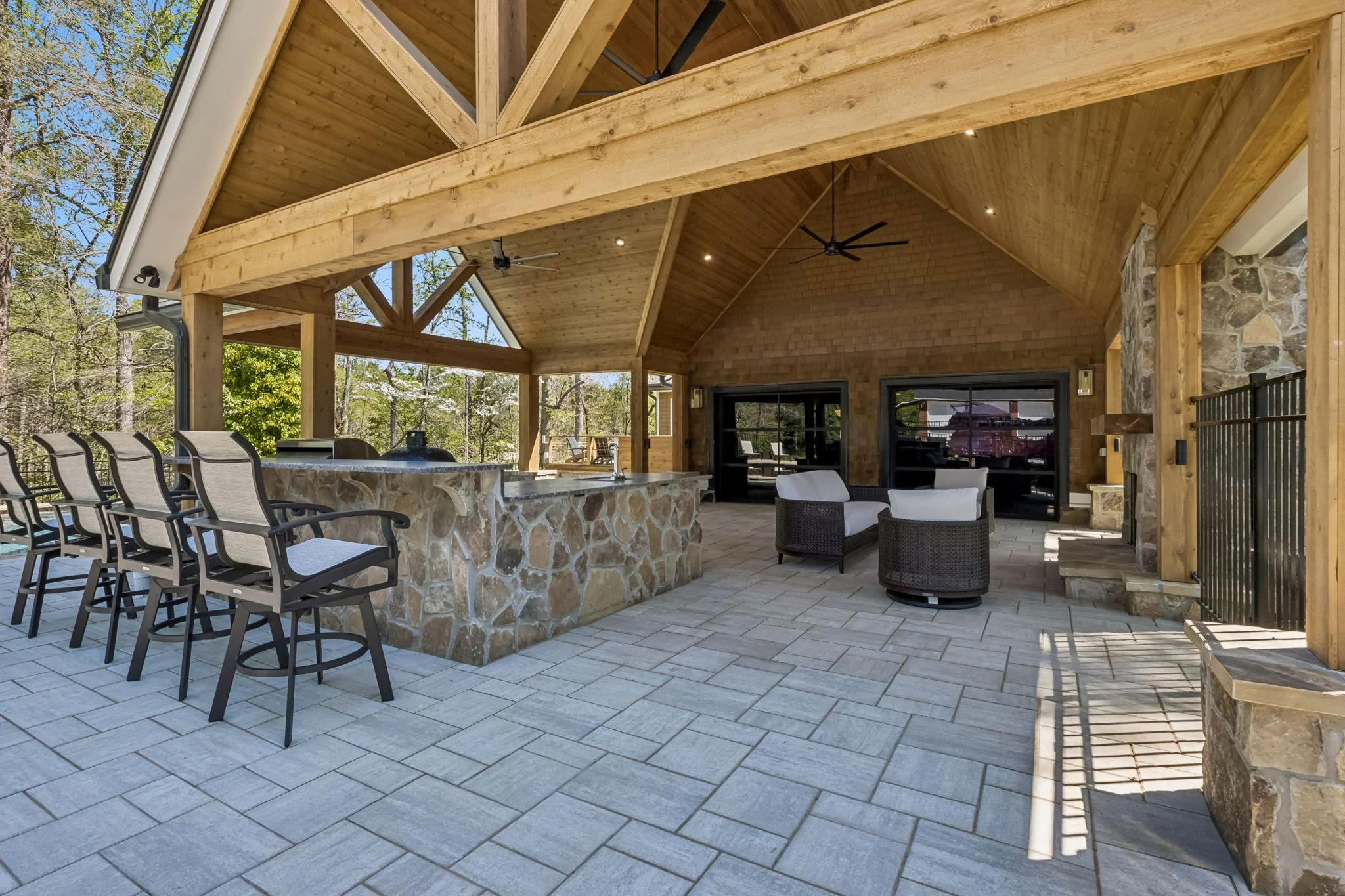 30-web-or-mls-4876 Newton Dr-30.JPG