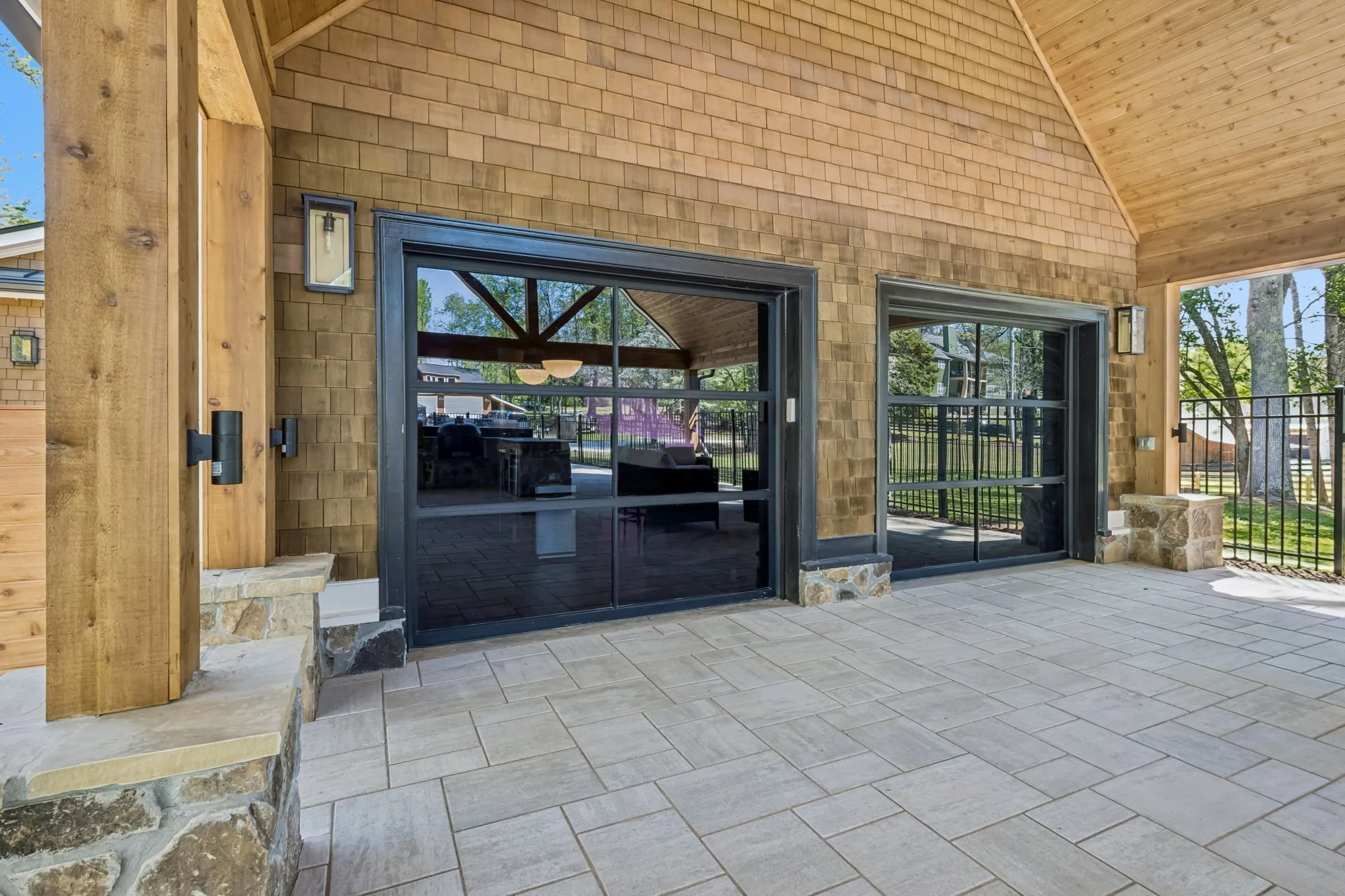 26-web-or-mls-4876 Newton Dr-26.JPG