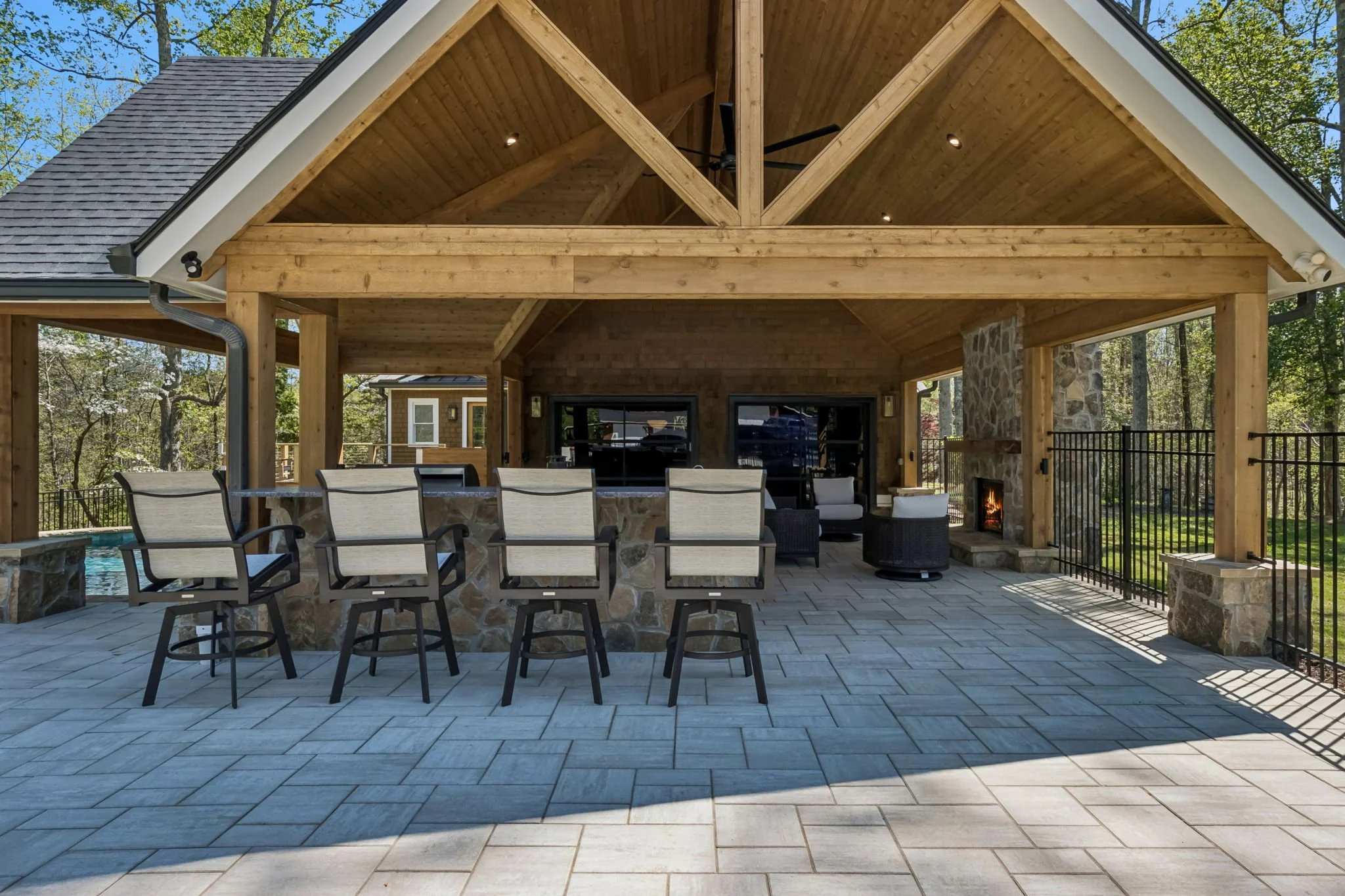 31-web-or-mls-4876 Newton Dr-31.JPG