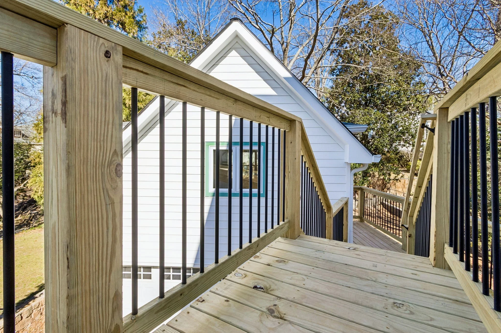 12-web-or-mls-127 Clarion Ave-12.JPG