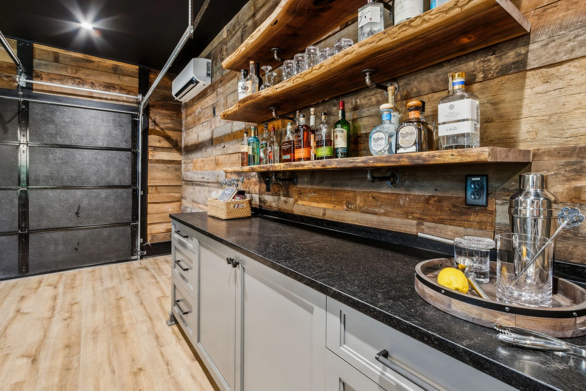 131-web-or-mls-4876 Newton Dr-80.jpg