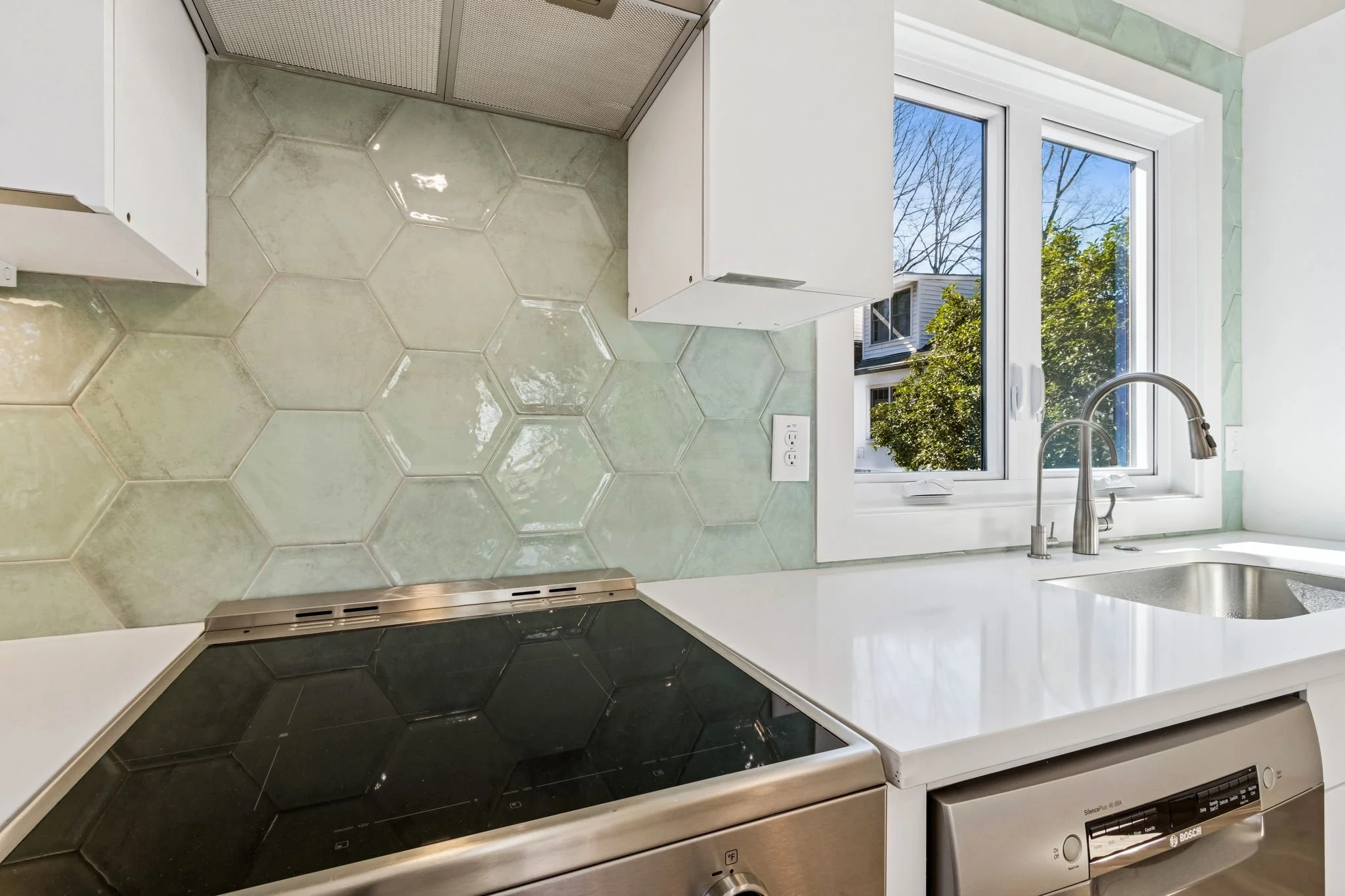 26-web-or-mls-127 Clarion Ave-26.JPG