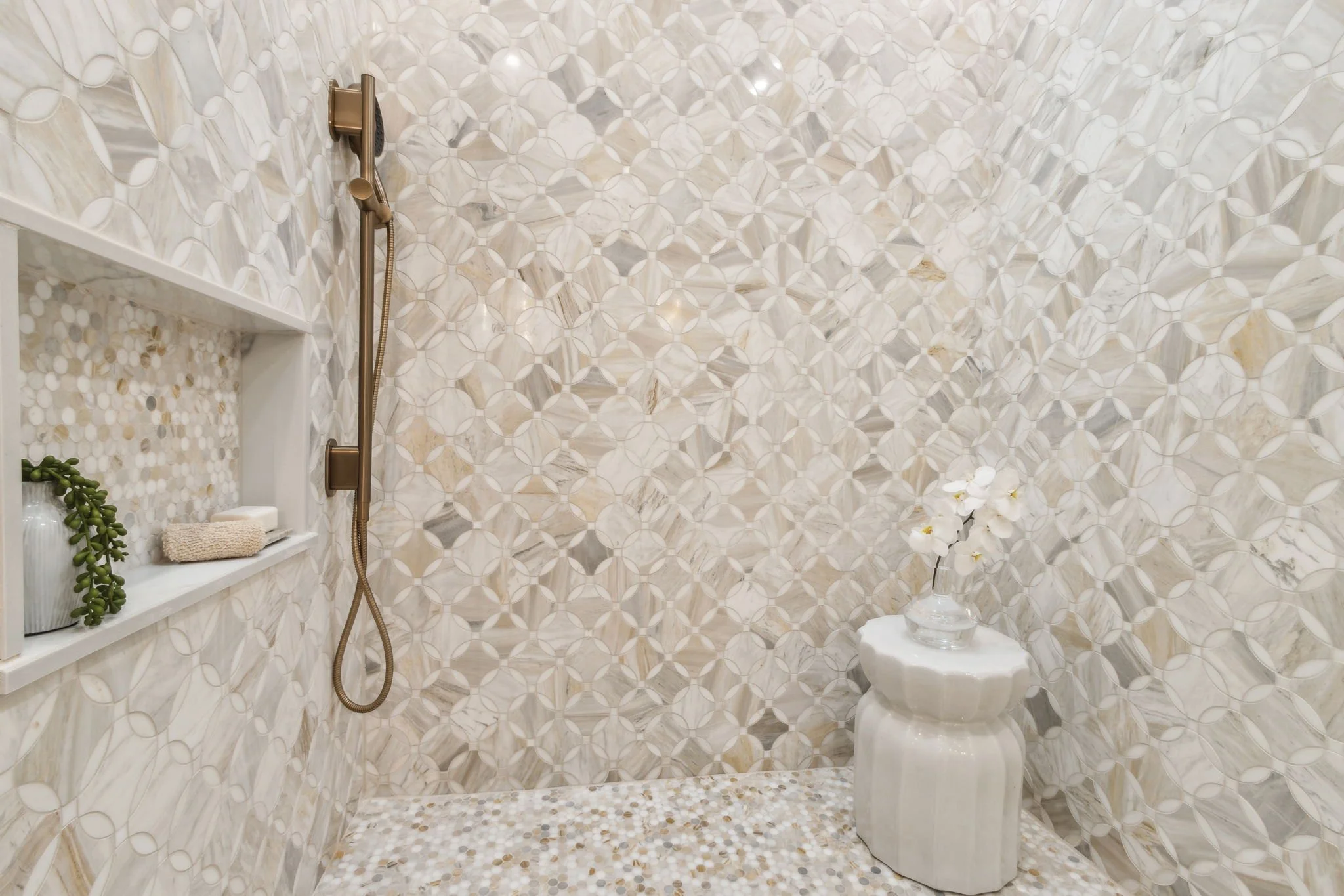 116-web-or-mls-4876 Newton Dr-65.jpg