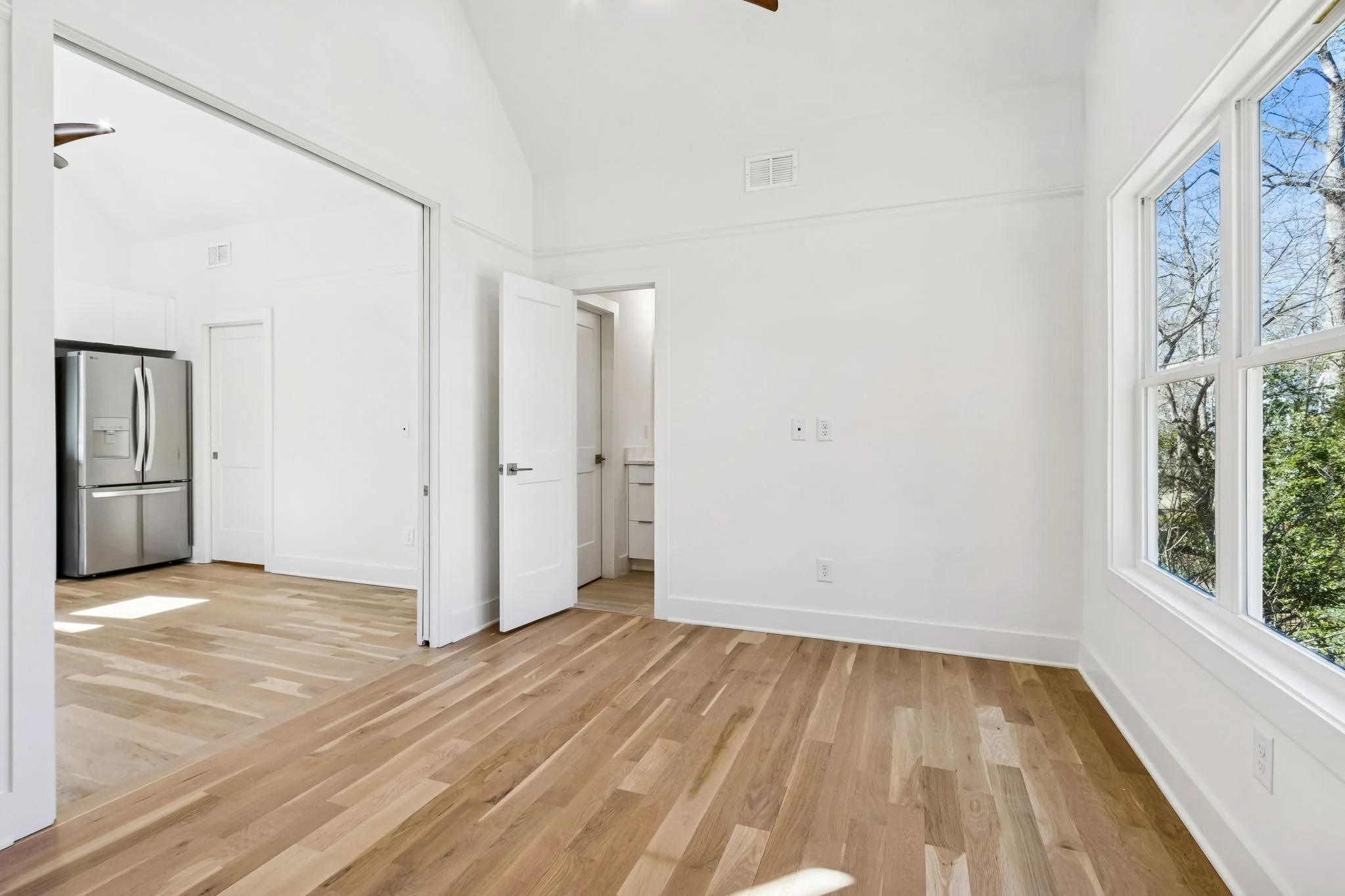 32-web-or-mls-127 Clarion Ave-32.JPG