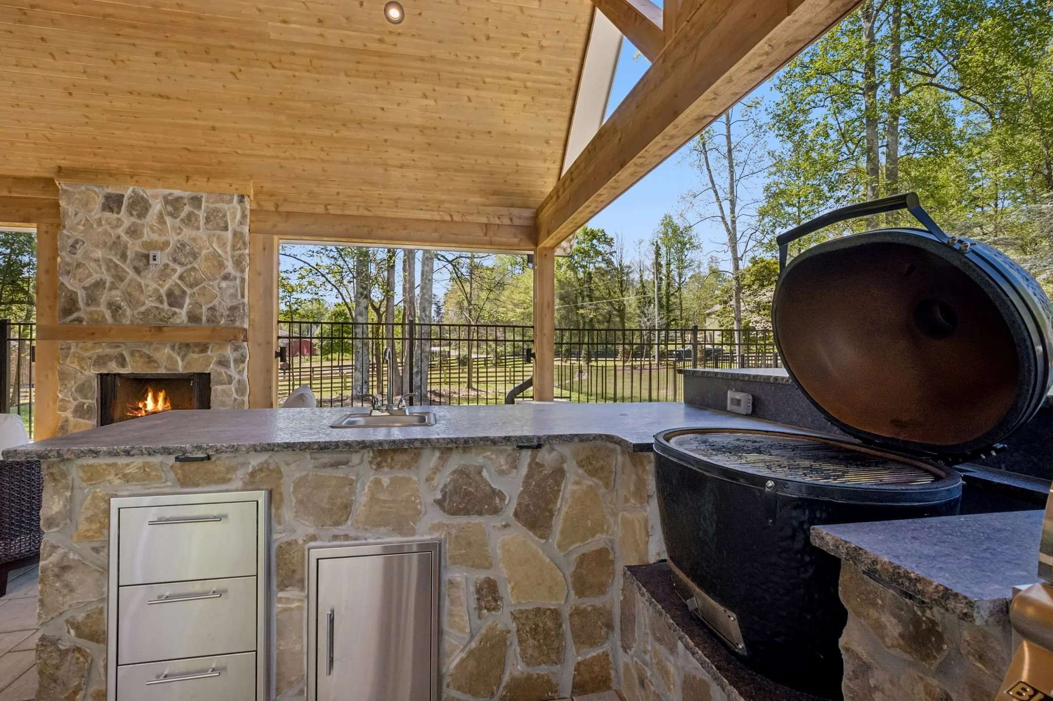 15-web-or-mls-4876 Newton Dr-15.JPG