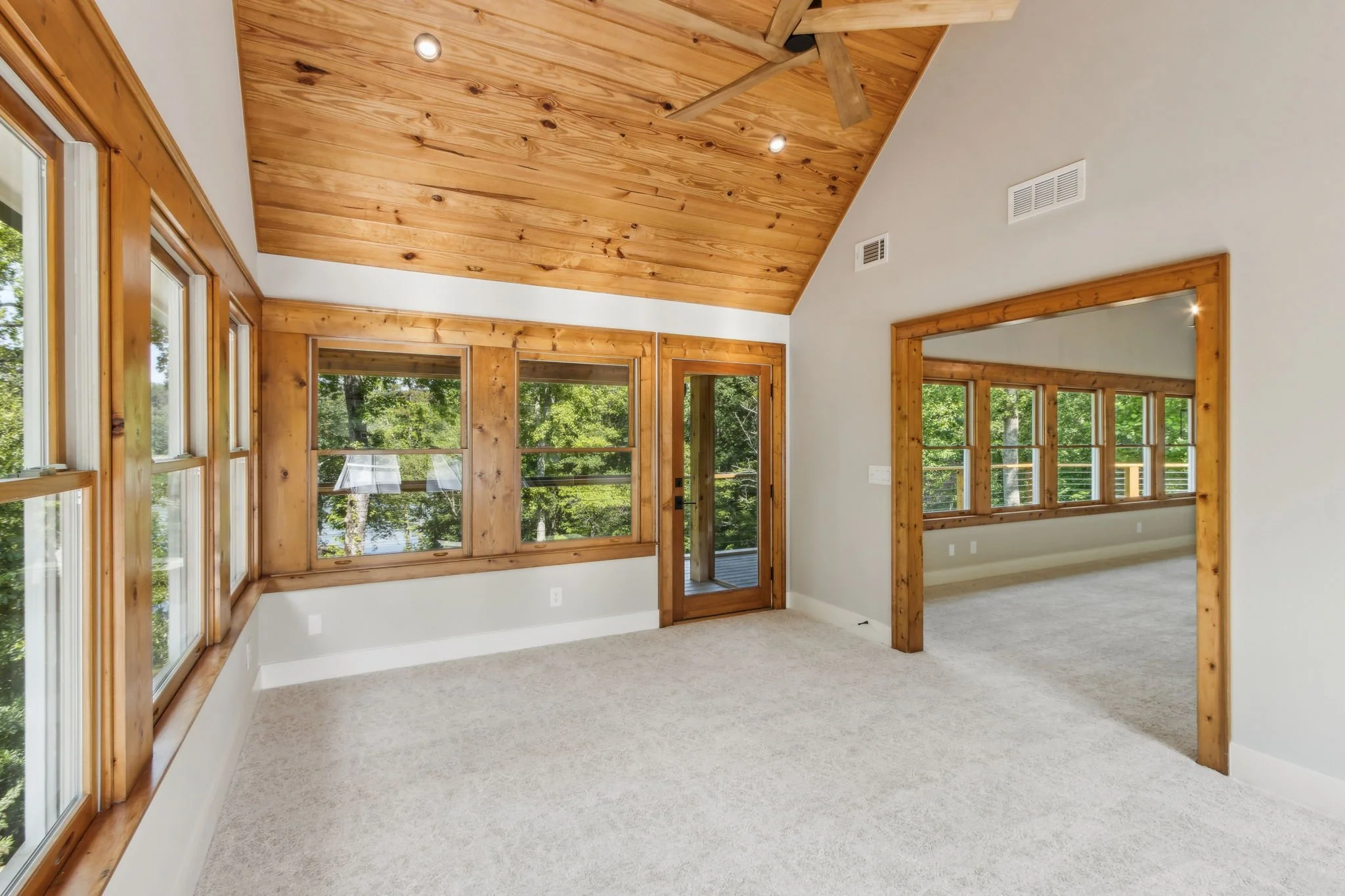 109-web-or-mls-4876 Newton Dr-58.jpg