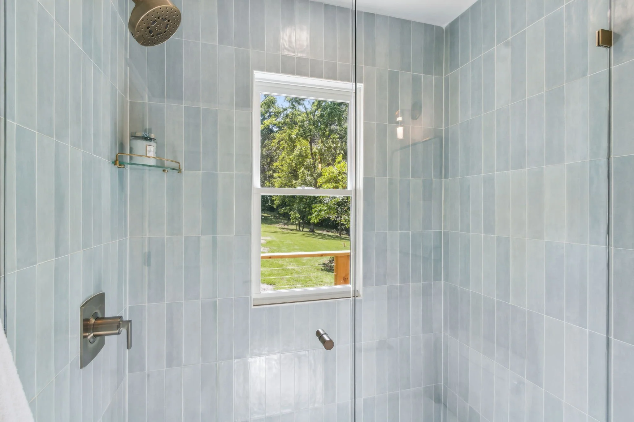 100-web-or-mls-4876 Newton Dr-49.jpg