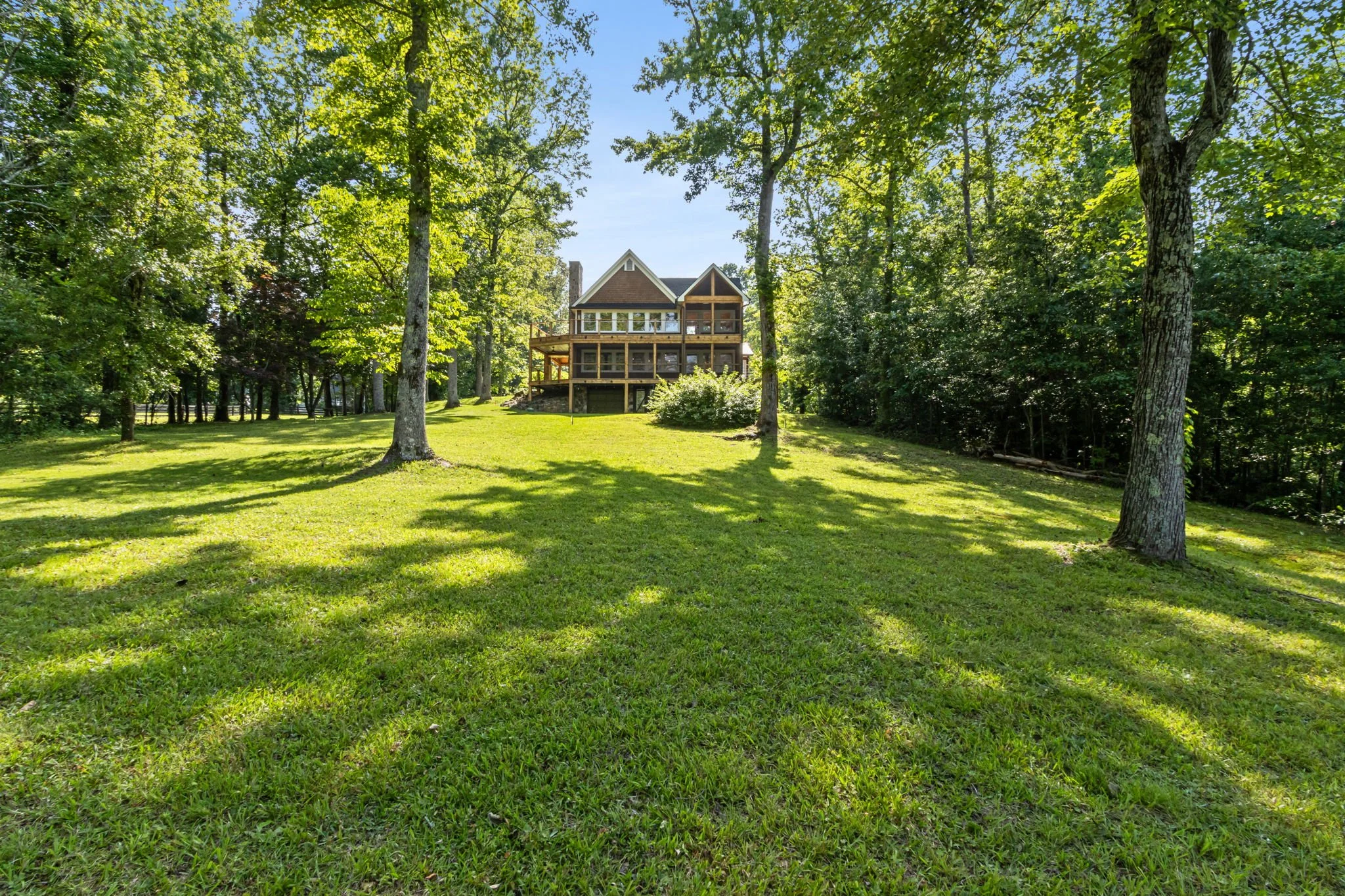 151-web-or-mls-4876 Newton Dr-100.jpg
