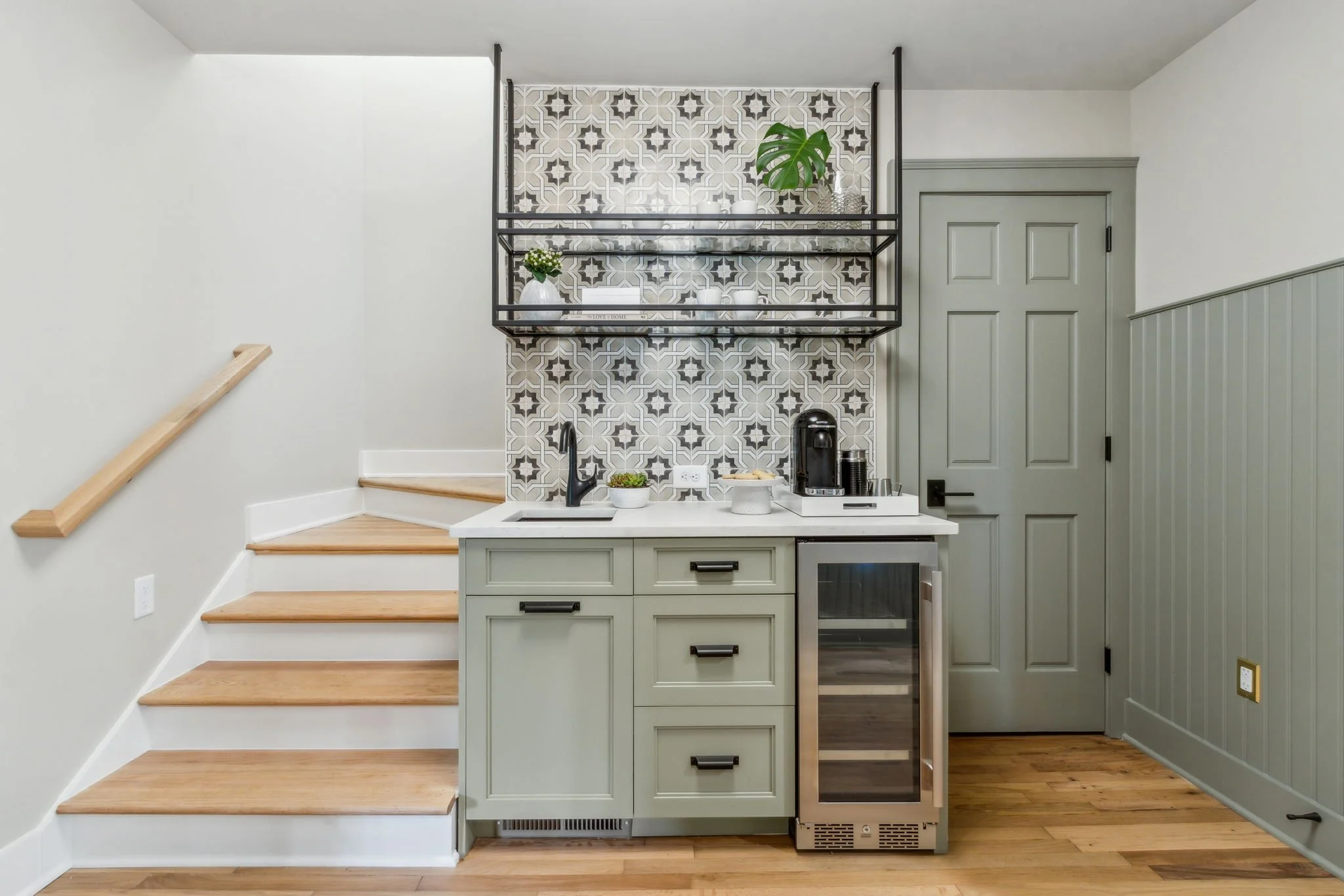 62-web-or-mls-4876 Newton Dr-11.jpg