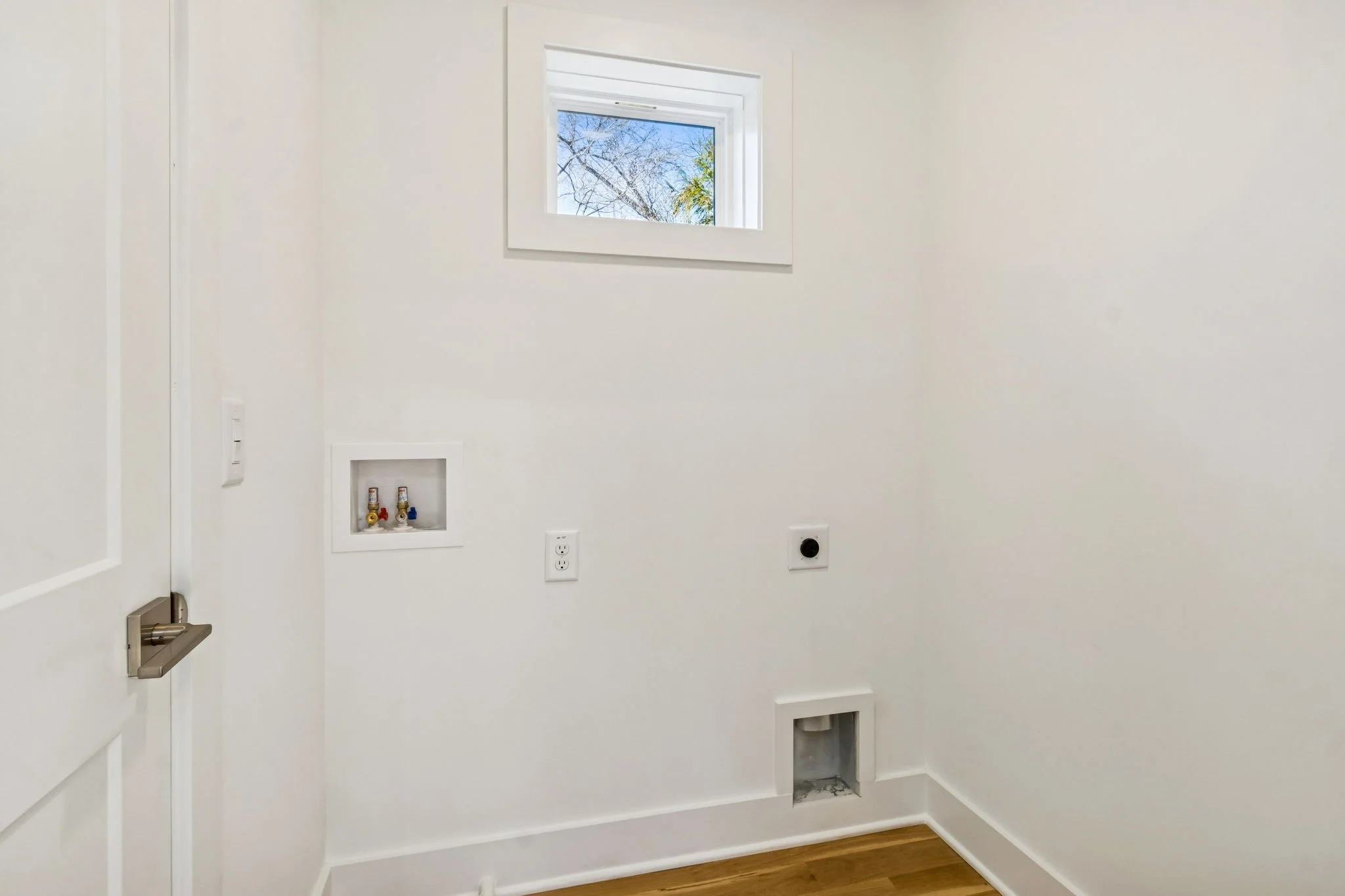 45-web-or-mls-127 Clarion Ave-45.JPG