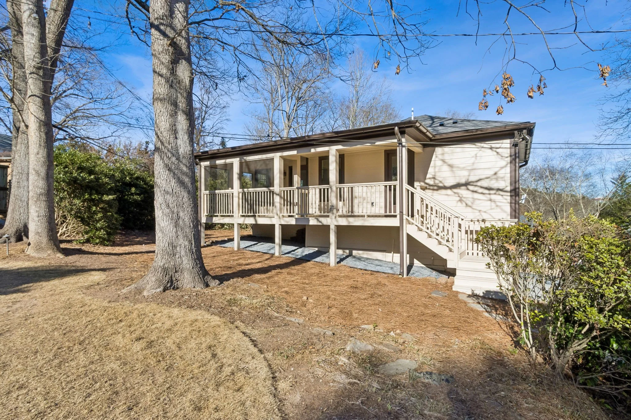 6-web-or-mls-1320 Harvard Rd-43.JPG
