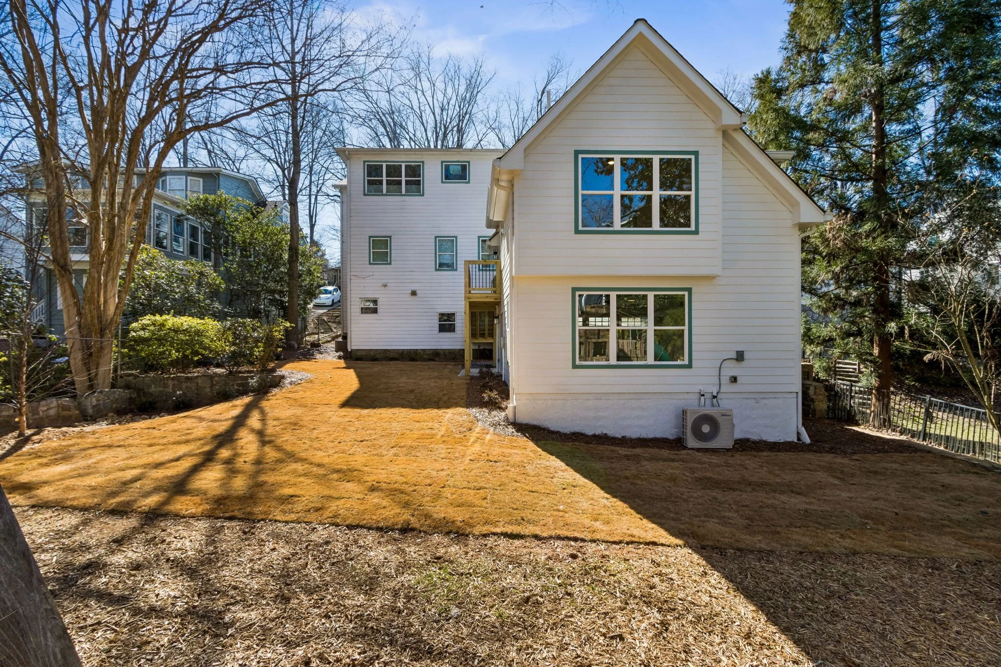 5-web-or-mls-127 Clarion Ave-5.JPG