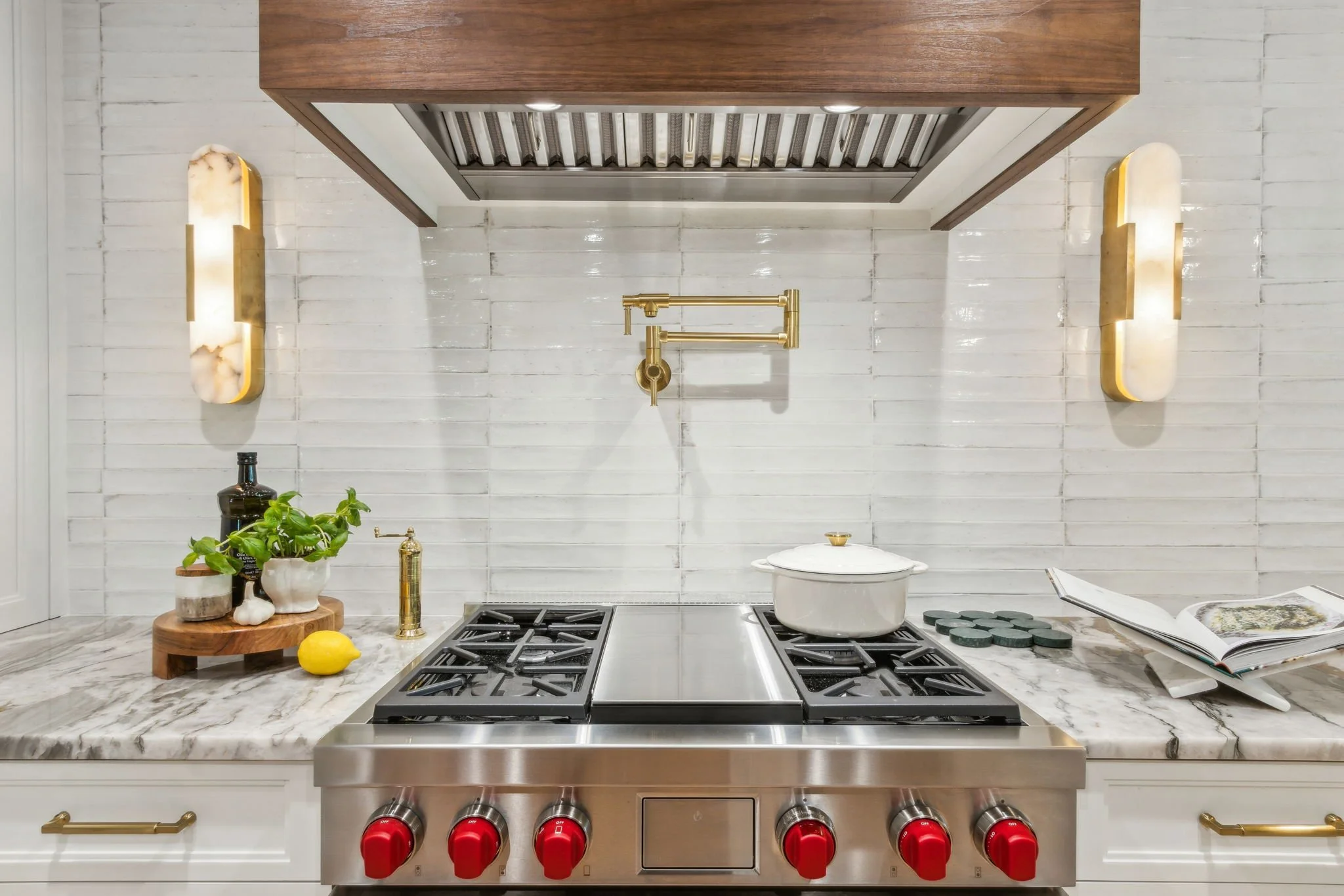 69-web-or-mls-4876 Newton Dr-18.jpg