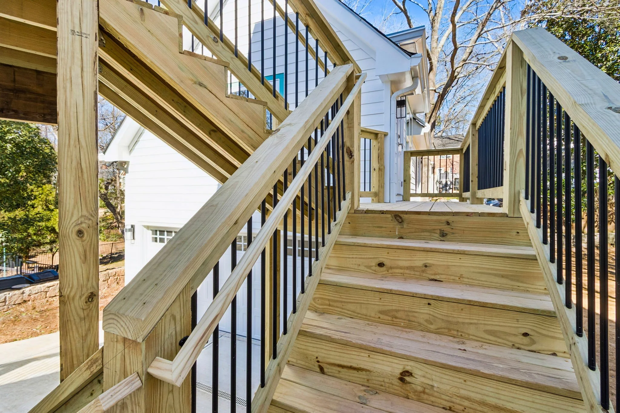 8-web-or-mls-127 Clarion Ave-8.JPG