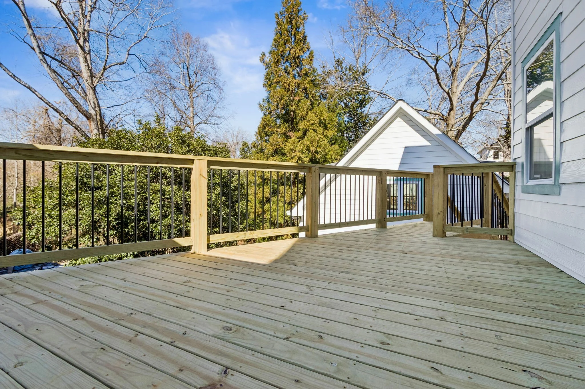 13-web-or-mls-127 Clarion Ave-13.JPG