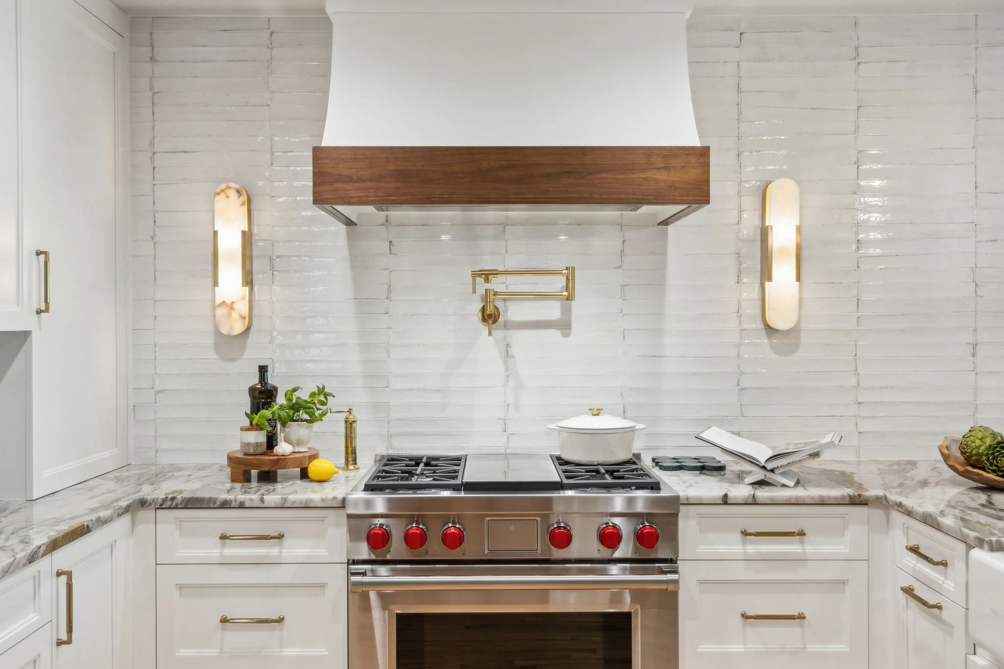 68-web-or-mls-4876 Newton Dr-17.jpg