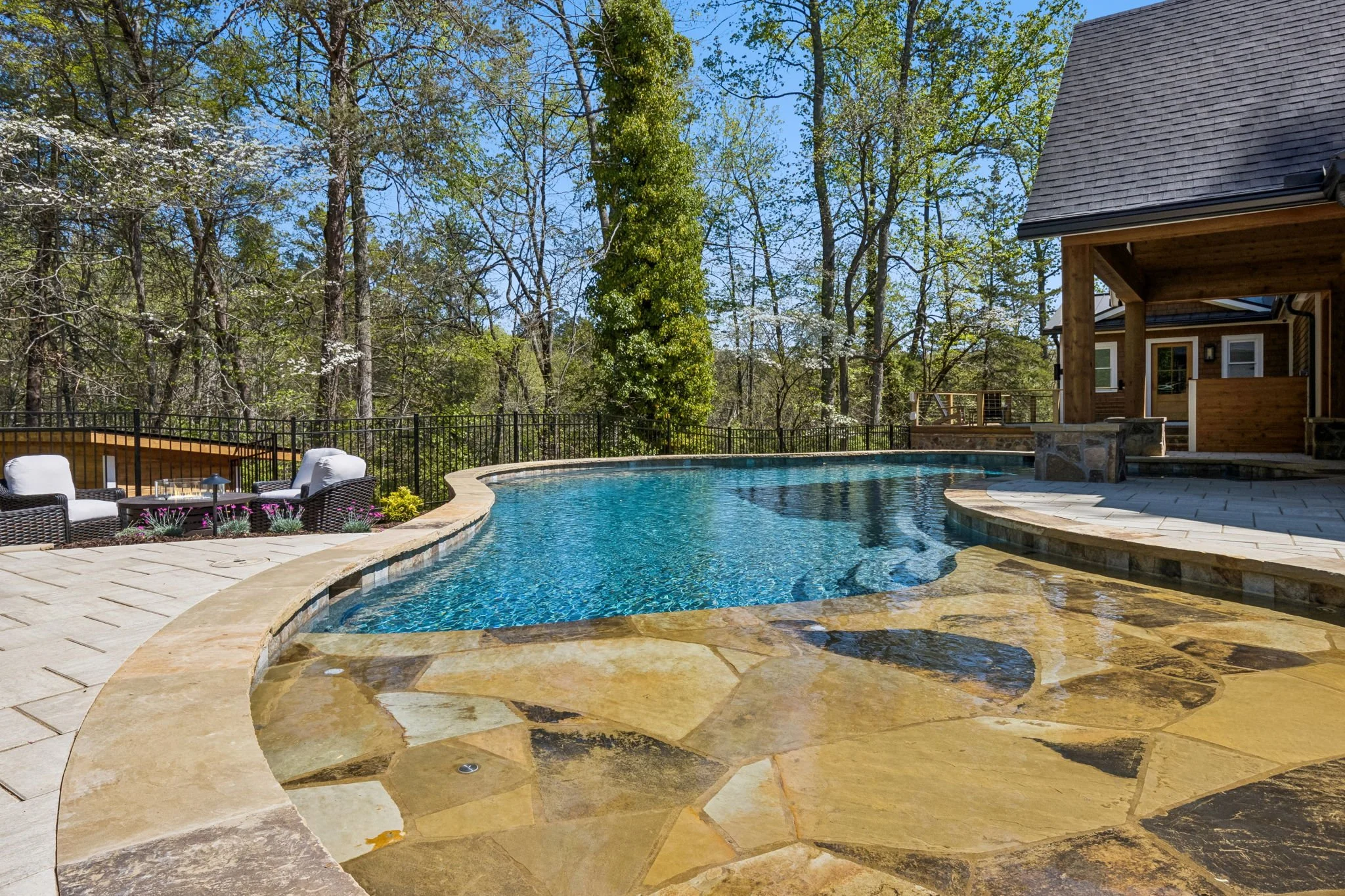 33-web-or-mls-4876 Newton Dr-33.JPG