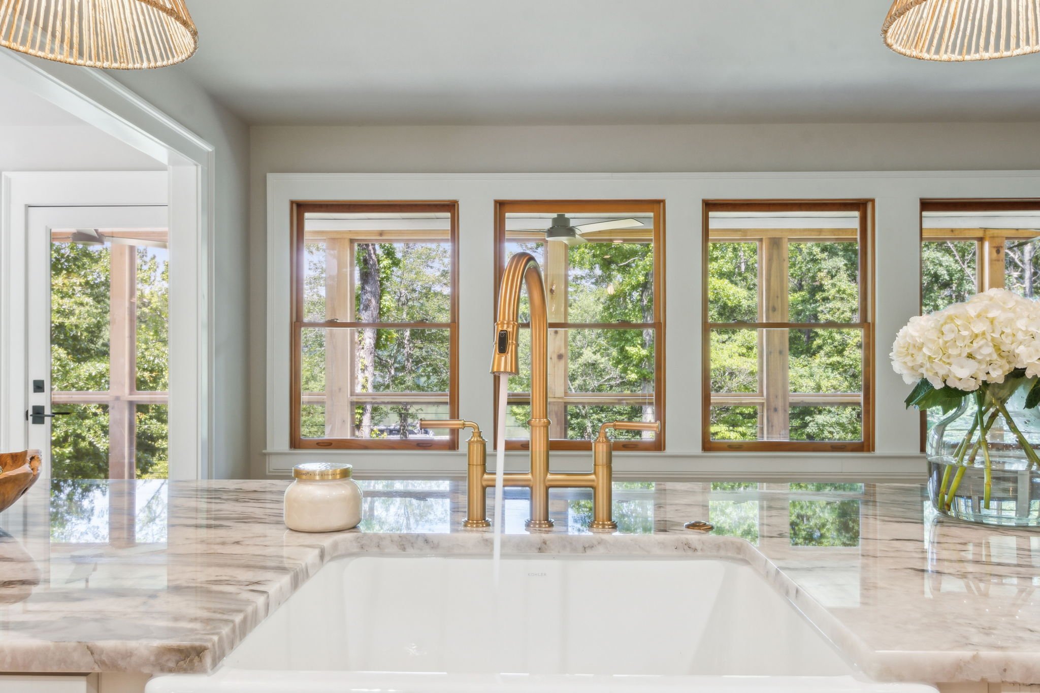 79-web-or-mls-4876 Newton Dr-28.jpg
