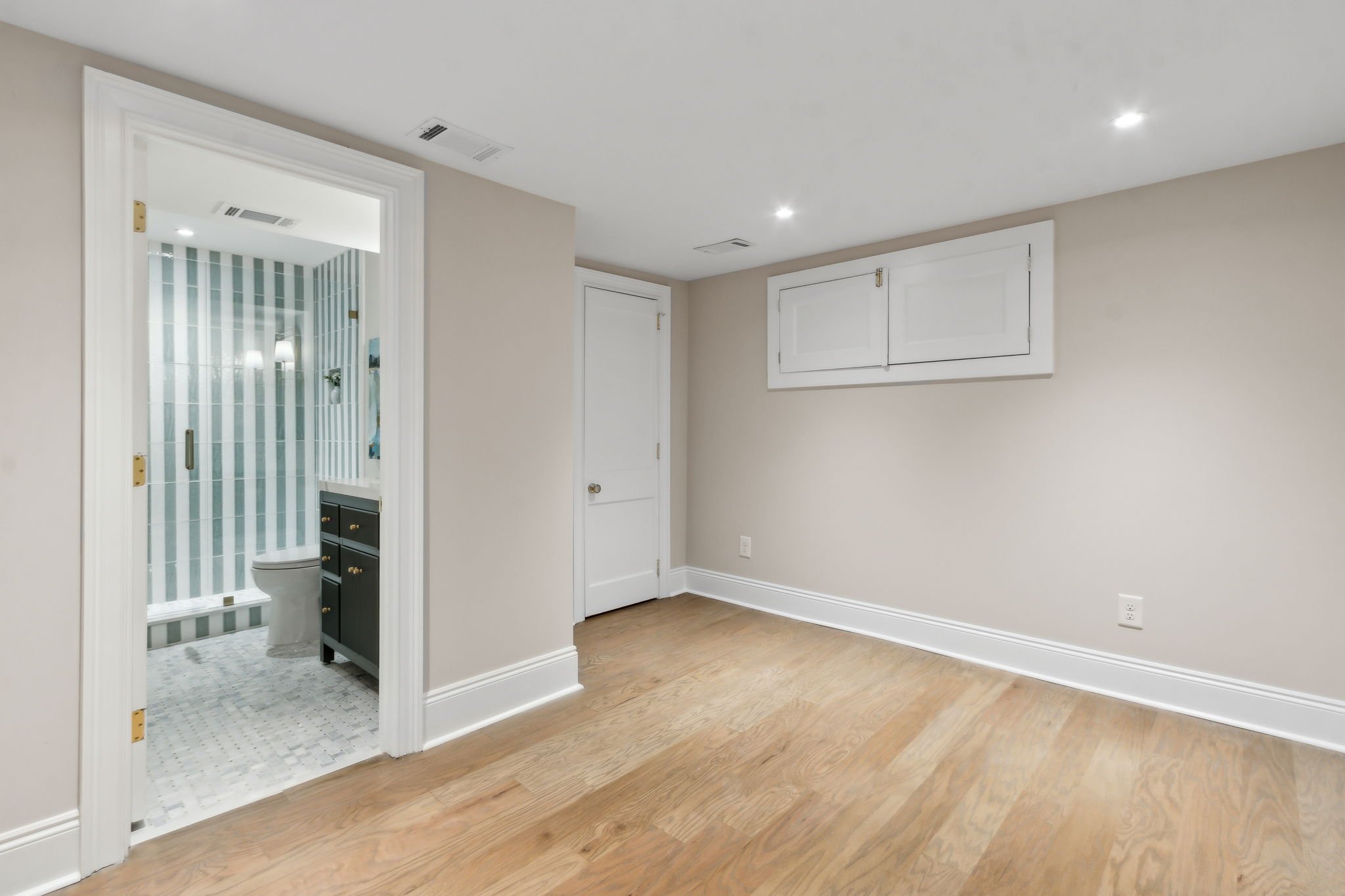 23-web-or-mls-23_938 Springdale Road.jpg