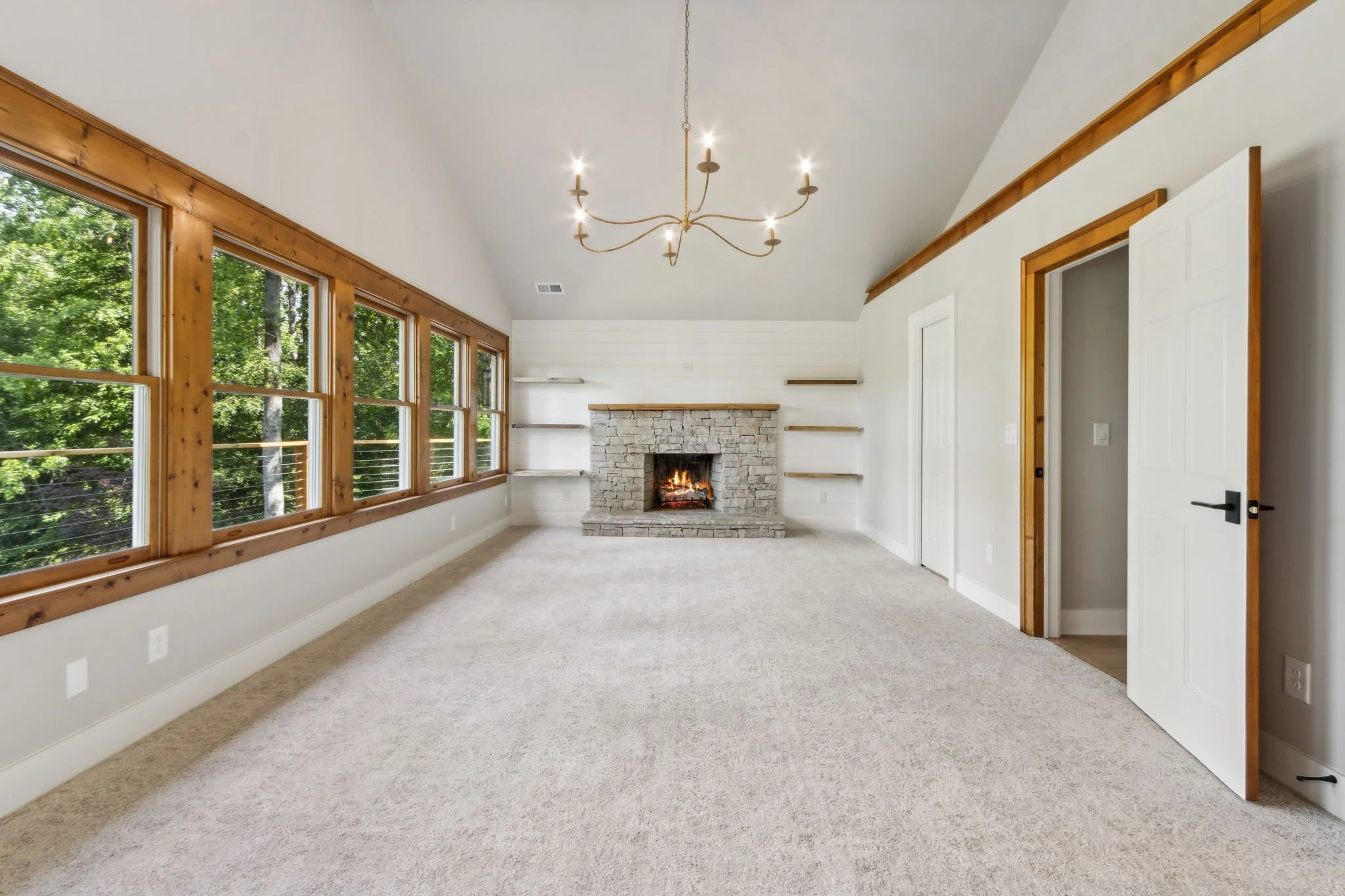 104-web-or-mls-4876 Newton Dr-53.jpg