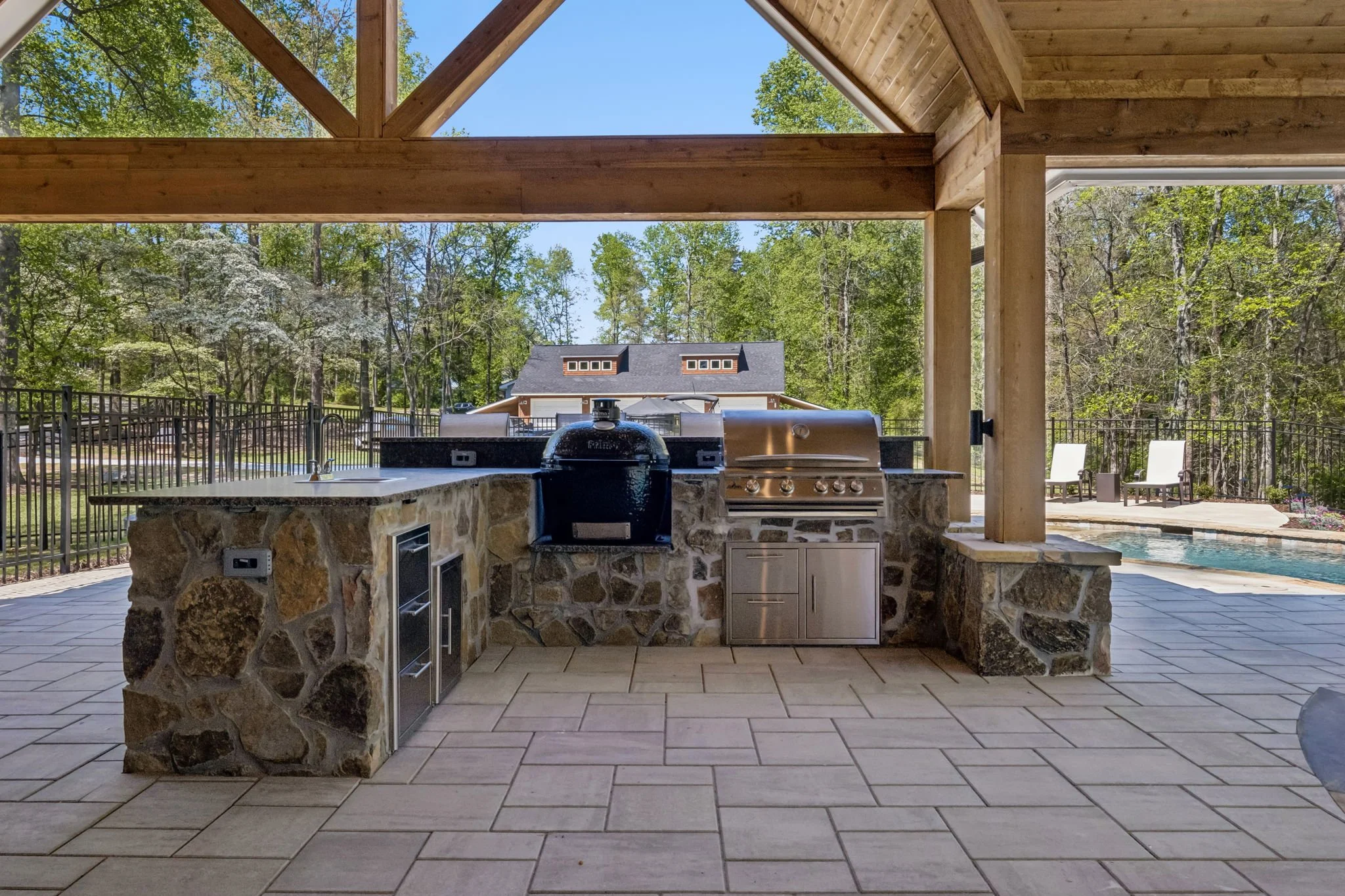 22-web-or-mls-4876 Newton Dr-22.JPG